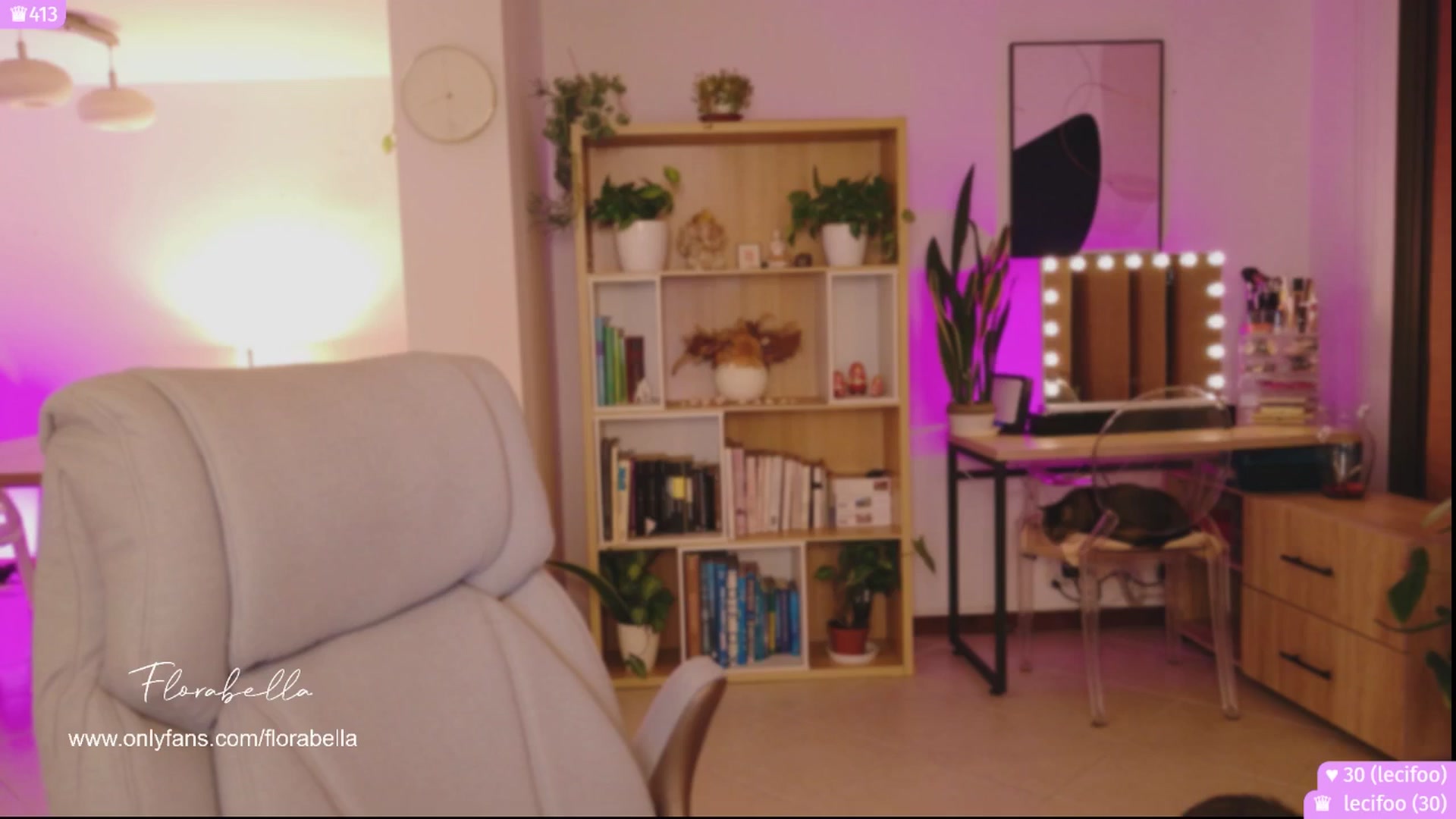 Gallery image thumbnail from Florabella's myfreecams stream on, 09/29/2025, 02:40 image 7 of 20