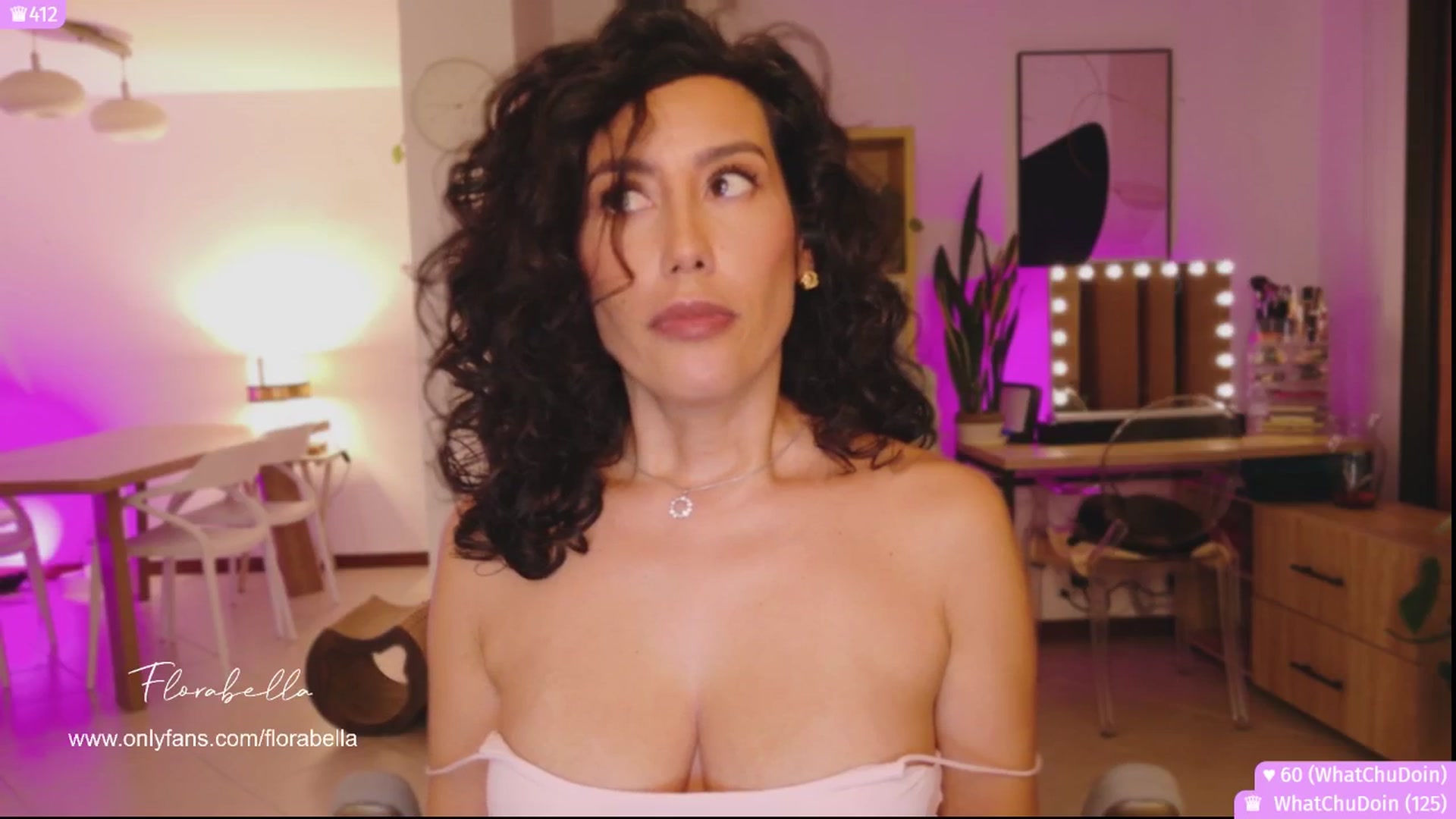 Gallery image thumbnail from Florabella's myfreecams stream on, 09/29/2025, 02:40 image 17 of 20