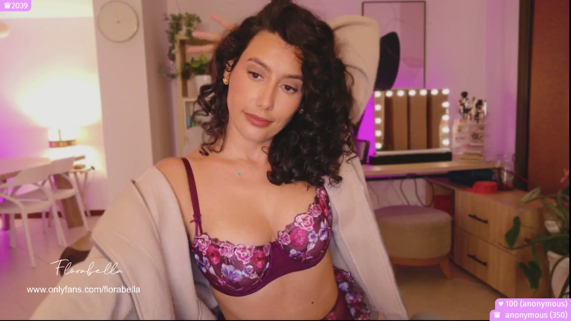 Gallery image thumbnail from Florabella's myfreecams stream on, 10/02/2025, 05:30 image 12 of 20