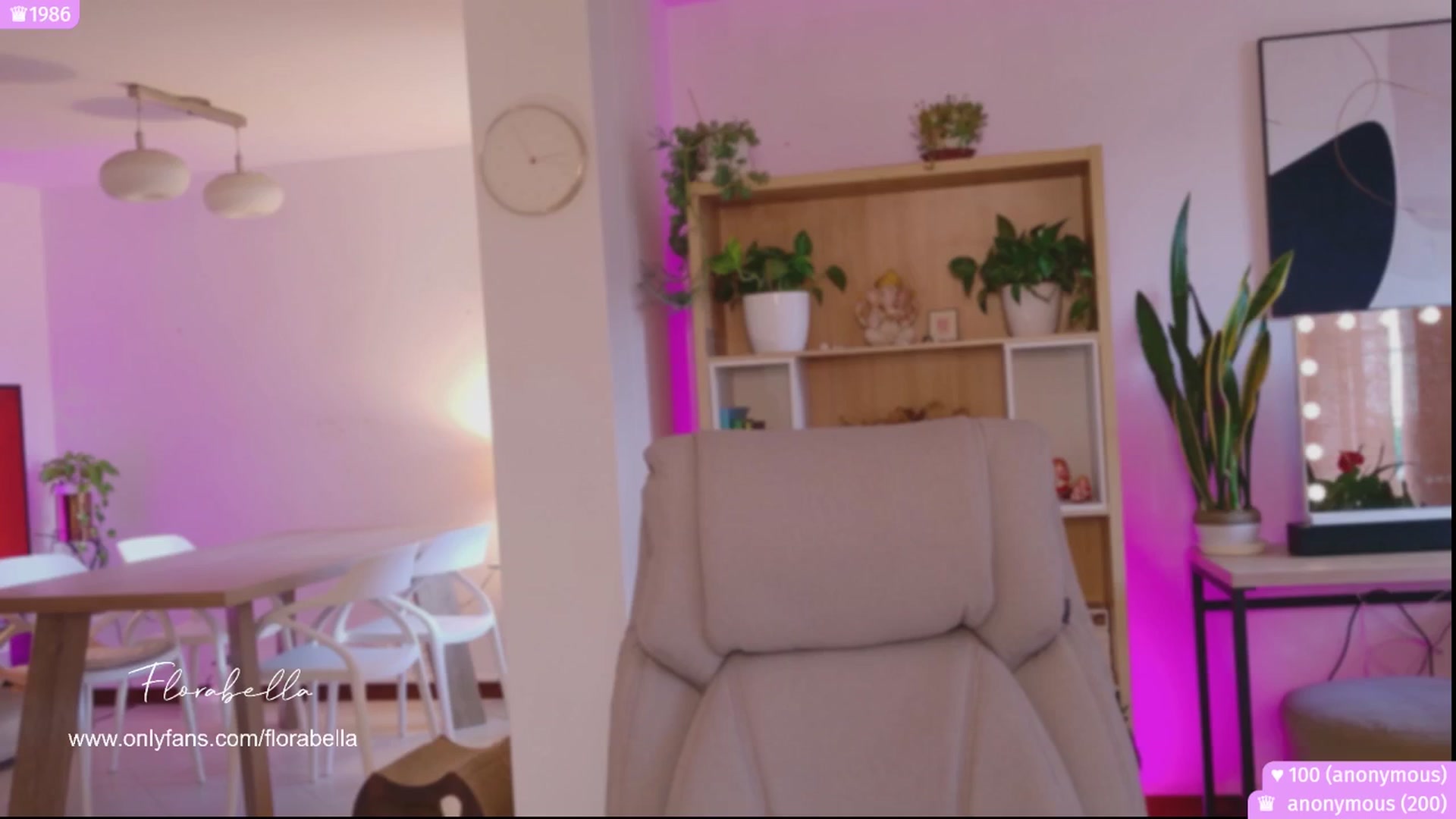 Gallery image thumbnail from Florabella's myfreecams stream on, 10/04/2025, 20:43 image 14 of 20