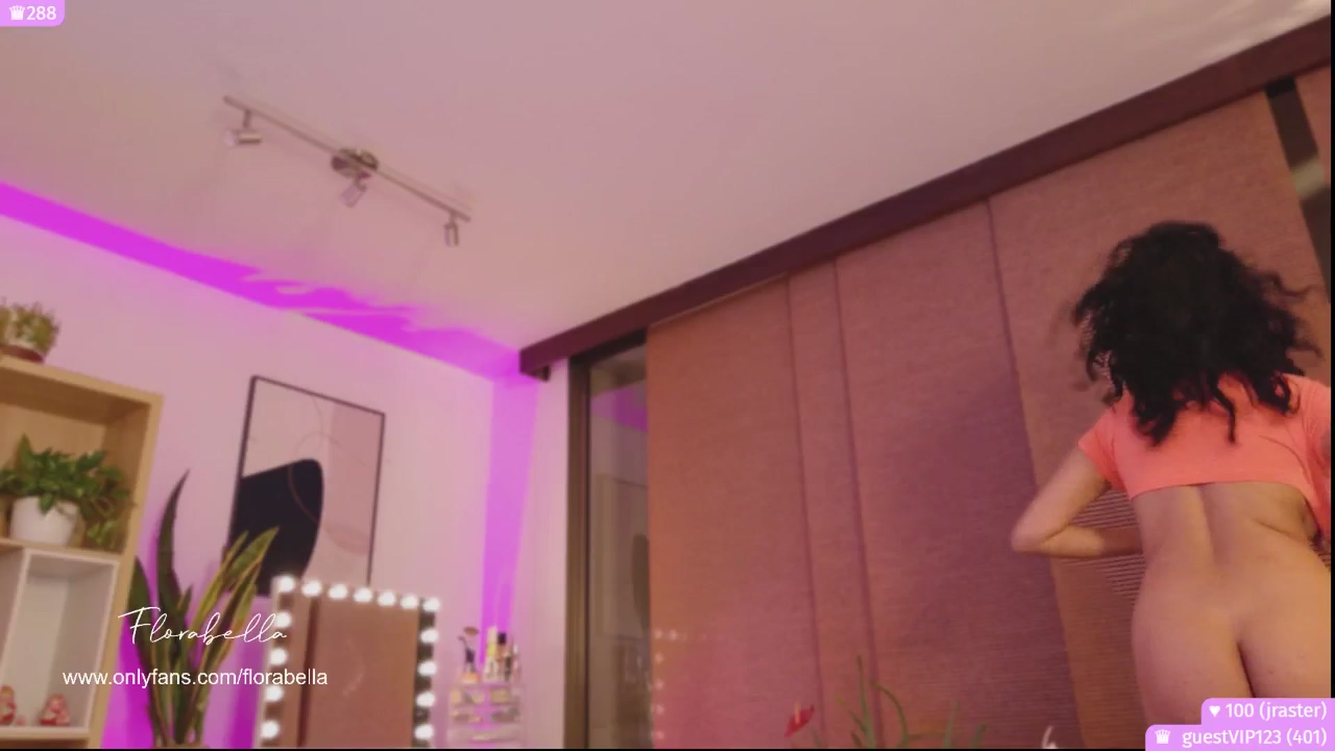 Gallery image thumbnail from Florabella's myfreecams stream on, 10/06/2025, 24:52 image 11 of 20