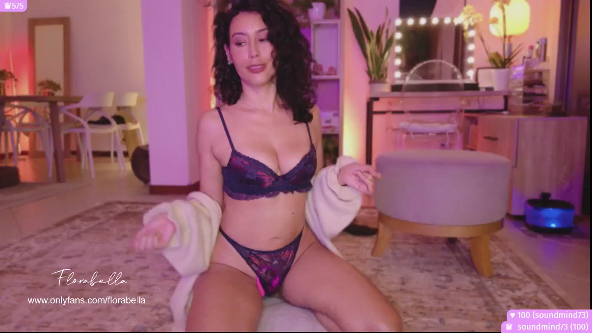 Gallery image thumbnail from Florabella's myfreecams stream on, 11/12/2025, 04:12 image 8 of 20