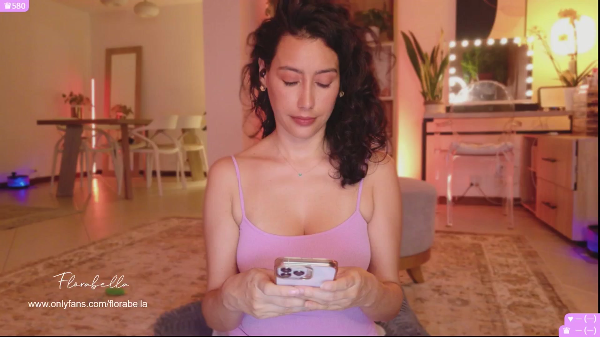 Gallery image thumbnail from Florabella's myfreecams stream on, 11/18/2025, 04:18 image 4 of 20