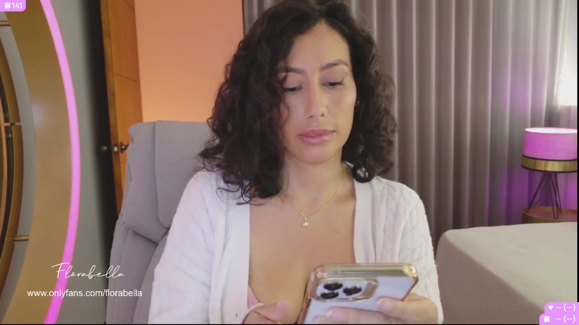 Gallery image thumbnail from Florabella's myfreecams stream on, 02/03/2026, 03:52 image 3 of 20