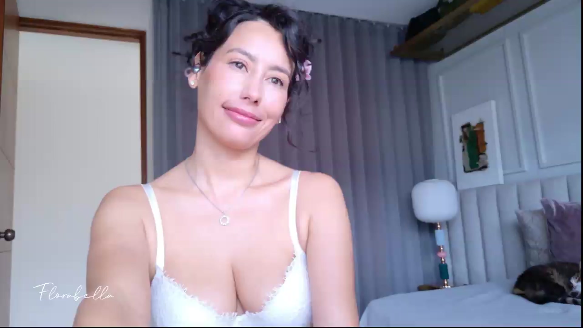 Gallery image thumbnail from Florabella's myfreecams stream on, 07/03/2026, 19:16 image 1 of 20