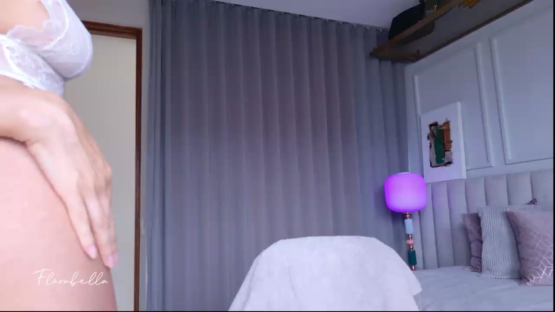 Gallery image thumbnail from Florabella's myfreecams stream on, 07/19/2026, 17:16 image 9 of 20