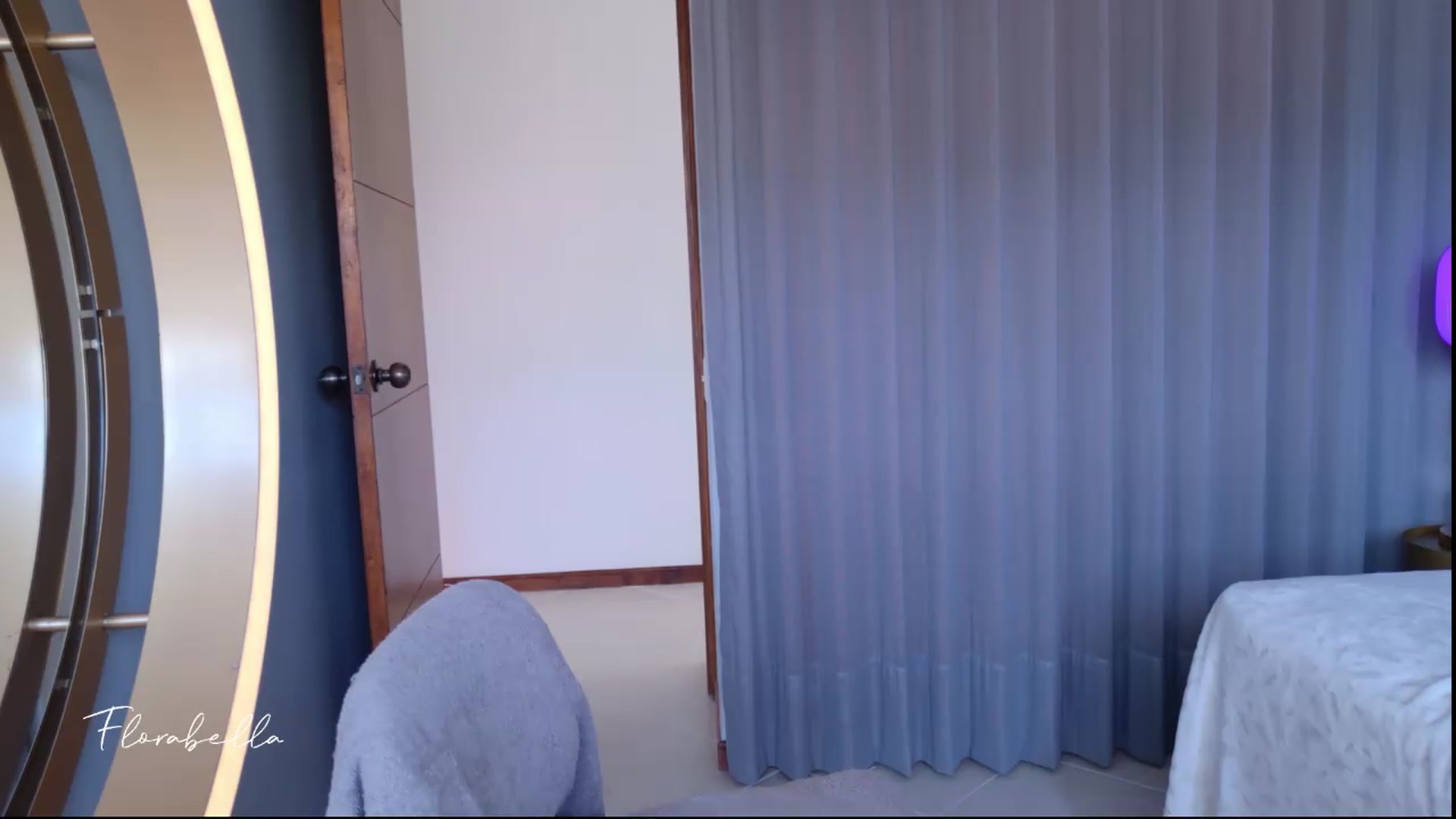 Gallery image thumbnail from Florabella's myfreecams stream on, 08/07/2026, 20:53 image 15 of 20