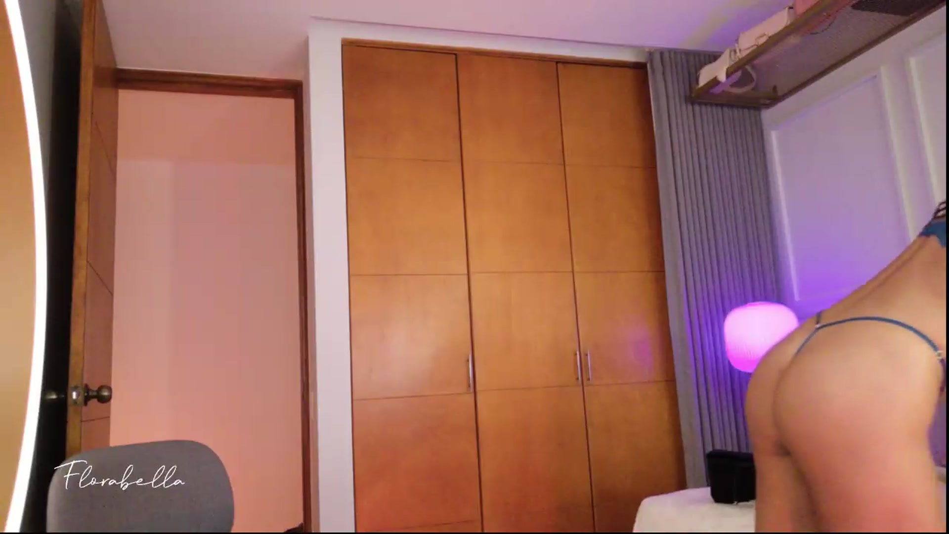 Gallery image thumbnail from Florabella's myfreecams stream on, 08/19/2026, 05:44 image 12 of 20