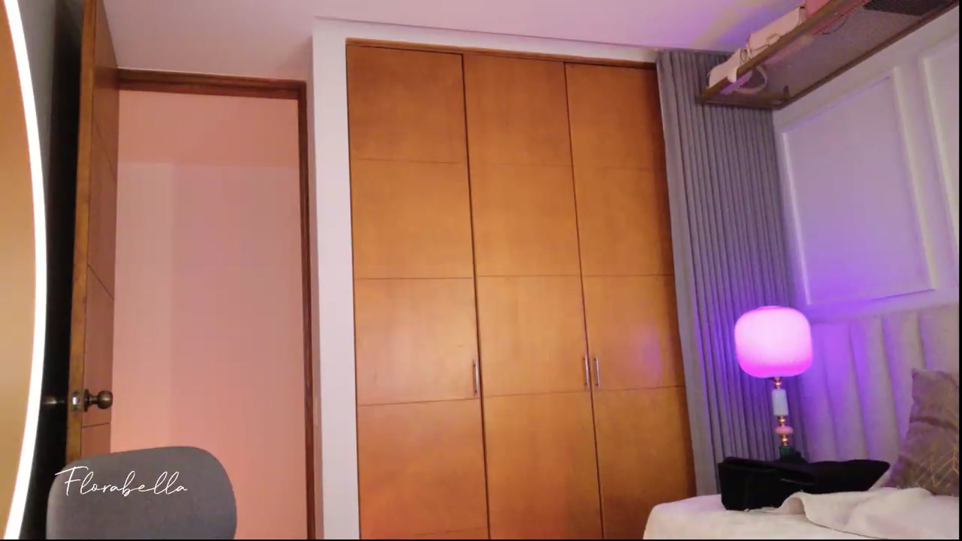 Gallery image thumbnail from Florabella's myfreecams stream on, 08/19/2026, 05:44 image 14 of 20