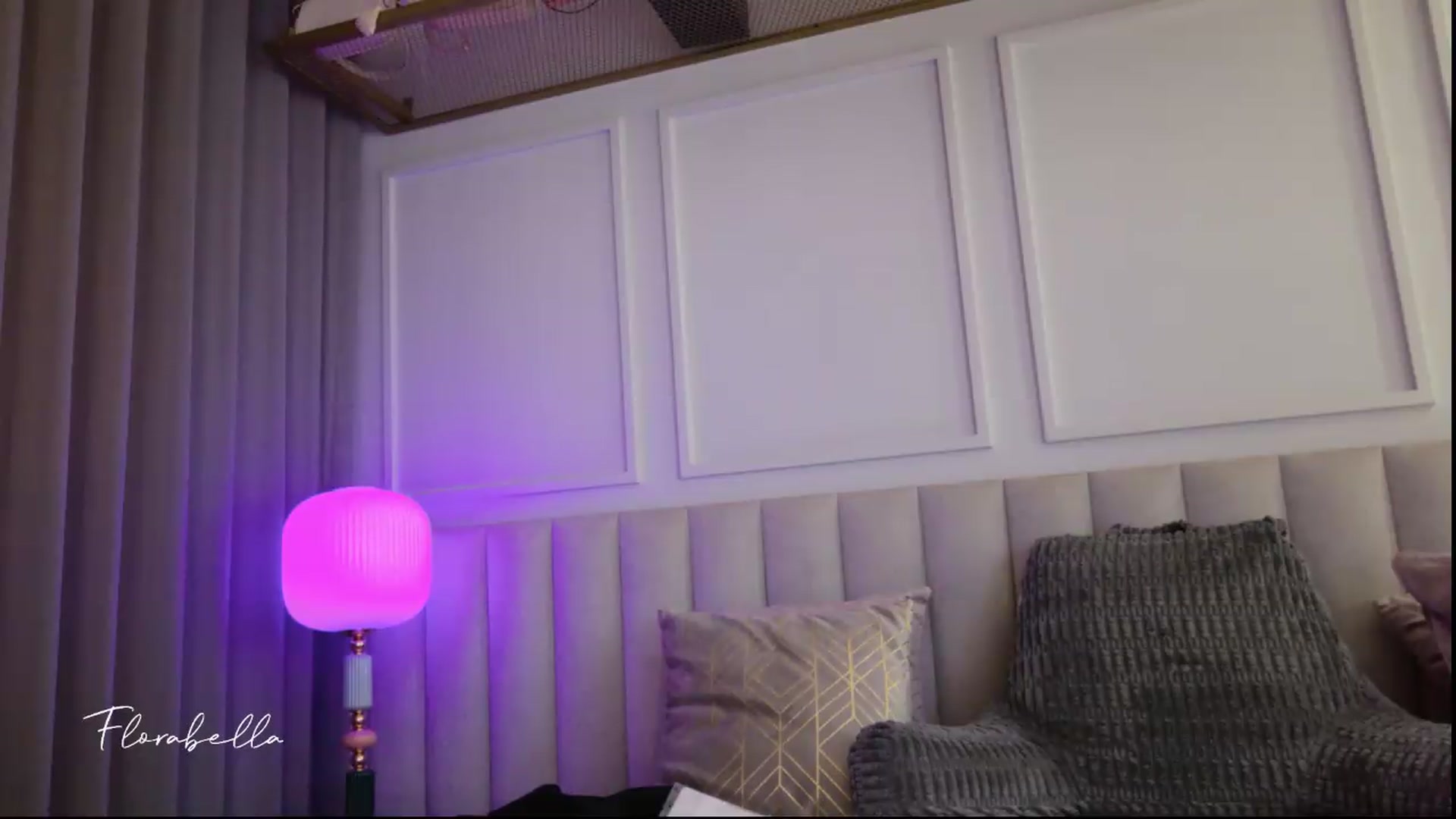 Gallery image thumbnail from Florabella's myfreecams stream on, 08/19/2026, 05:44 image 18 of 20