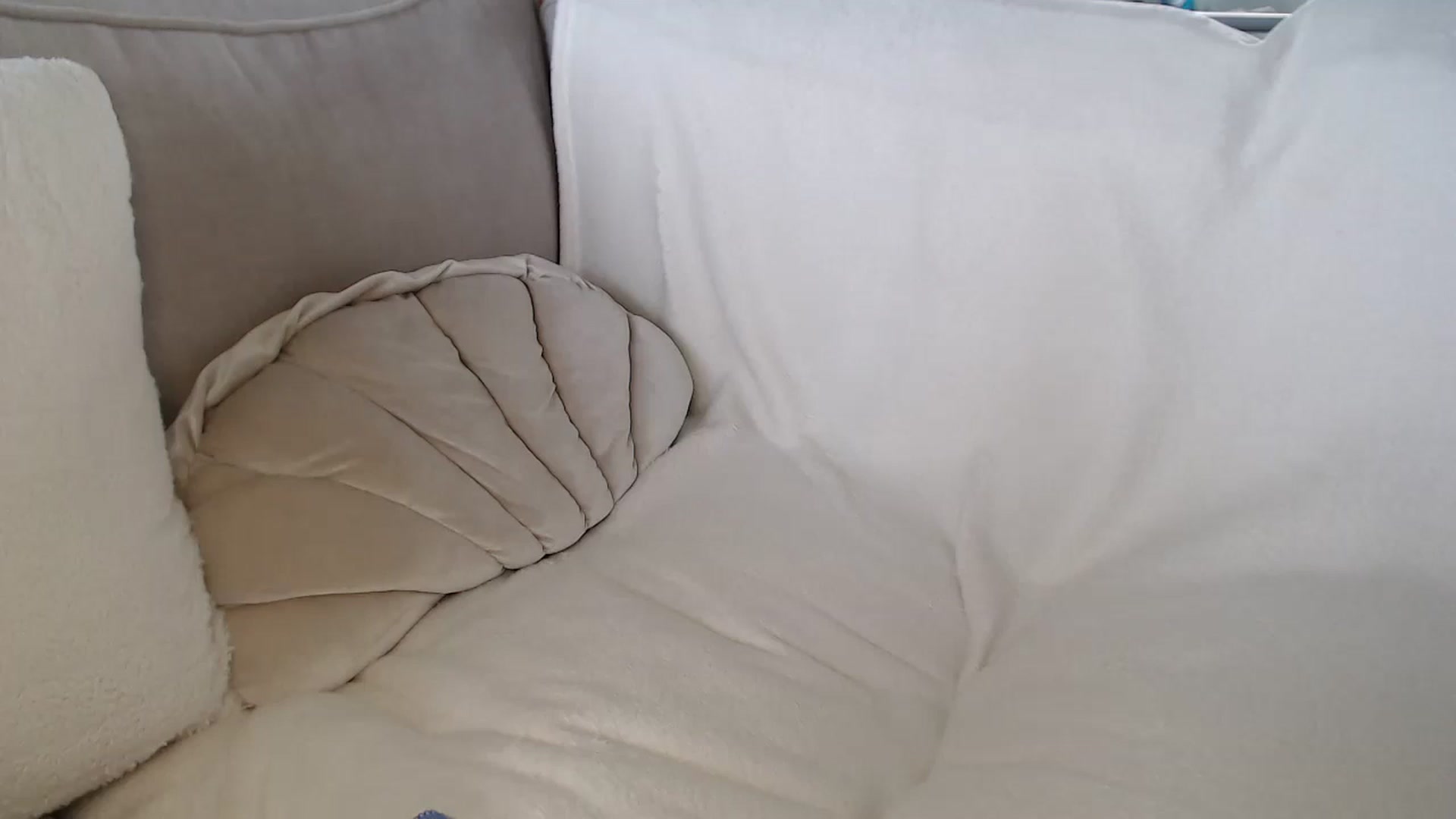 Gallery image thumbnail from FlorenceRose1's myfreecams stream on, 07/16/2025, 13:26 image 3 of 20