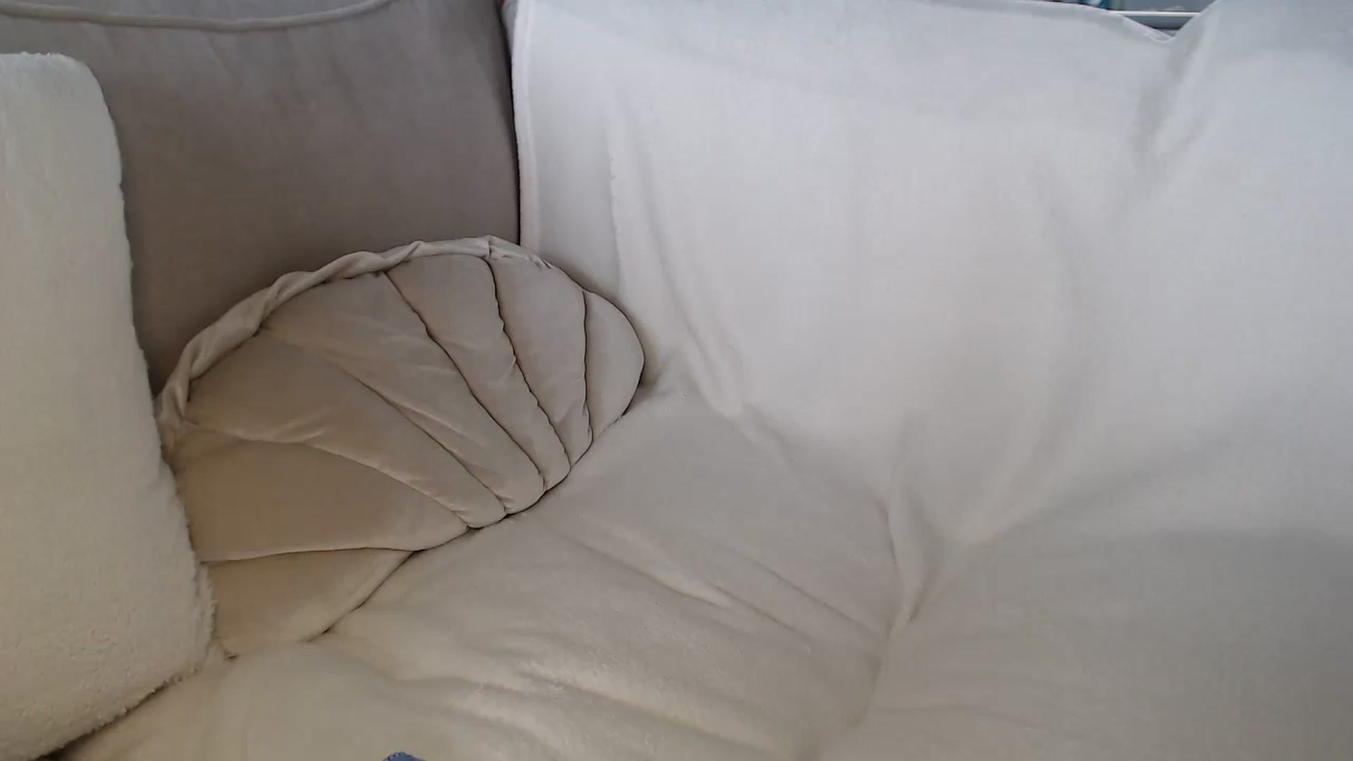 Gallery image thumbnail from FlorenceRose1's myfreecams stream on, 07/16/2025, 13:26 image 9 of 20