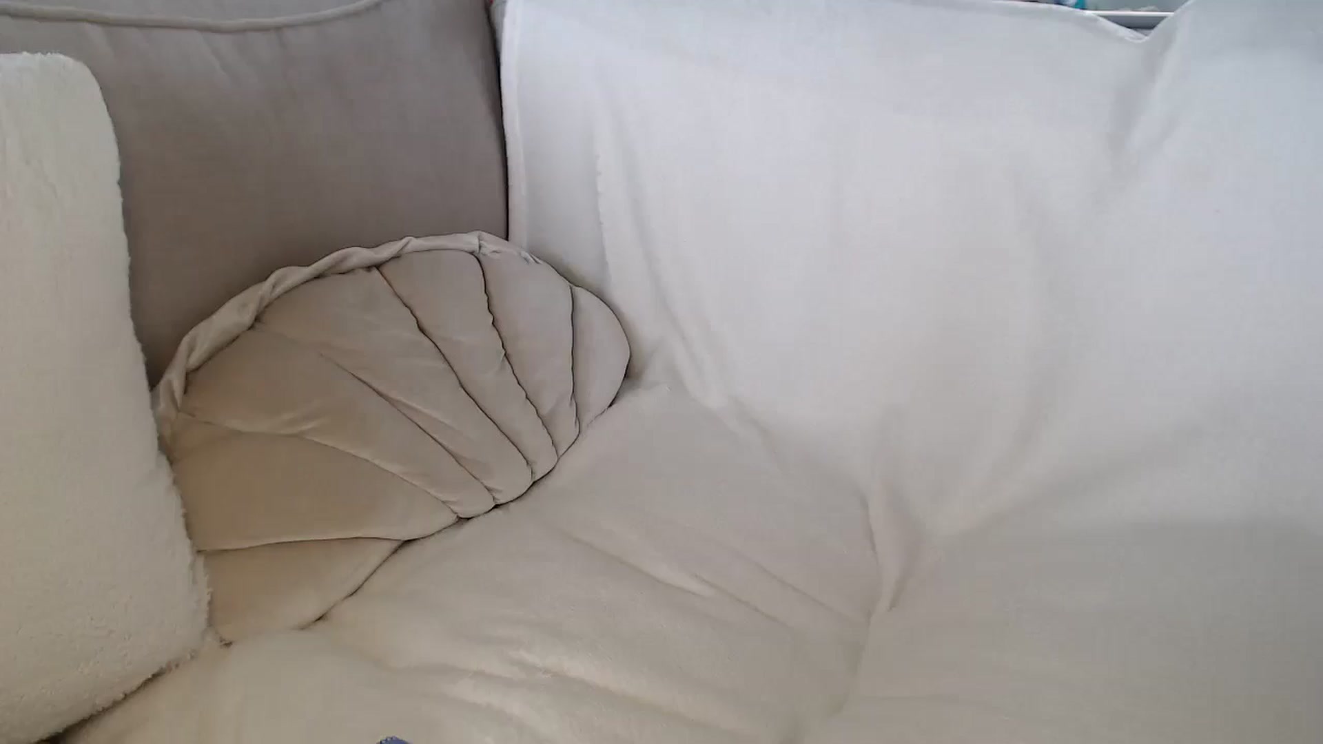 Gallery image thumbnail from FlorenceRose1's myfreecams stream on, 07/16/2025, 13:26 image 1 of 20
