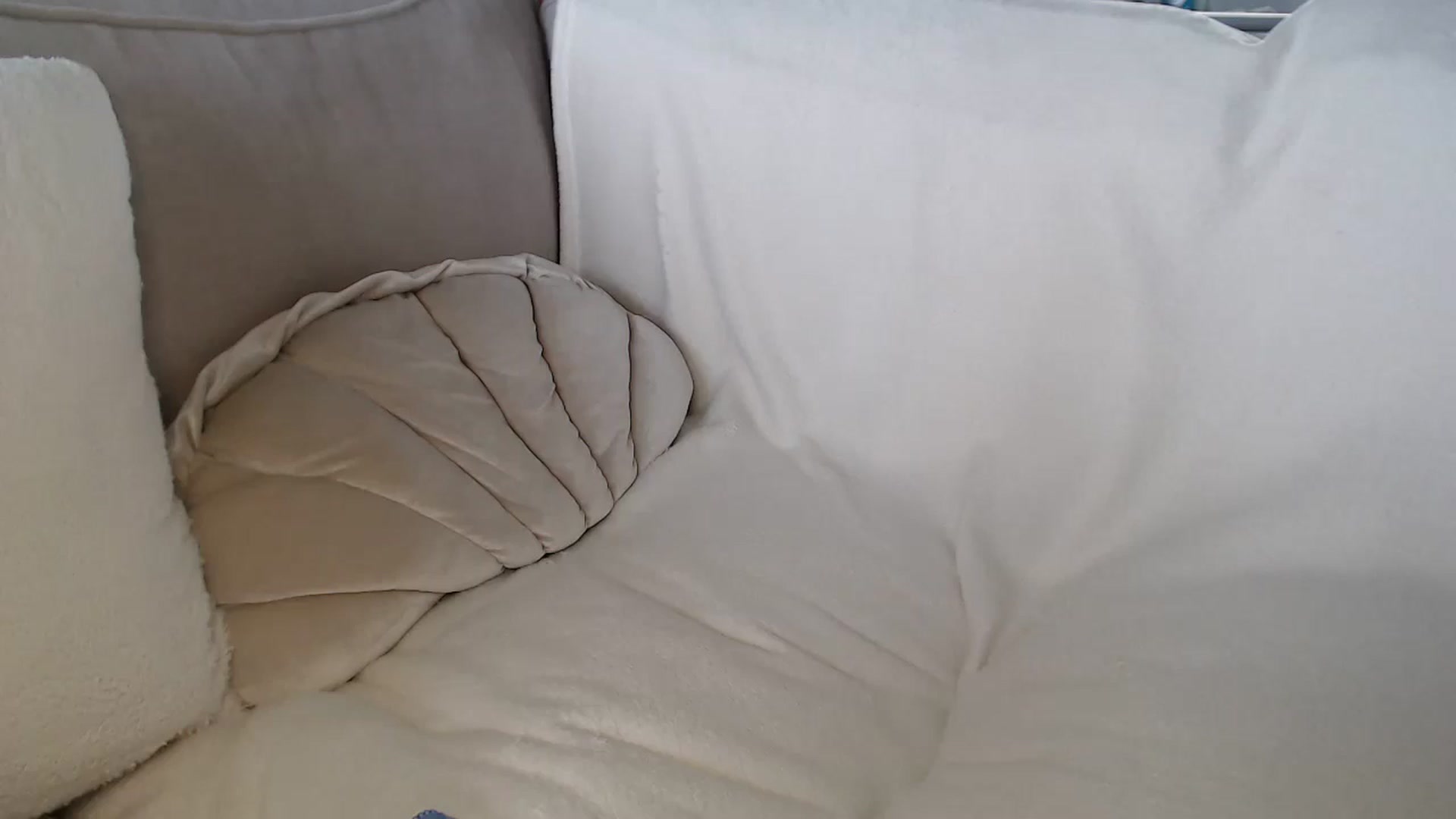 Gallery image thumbnail from FlorenceRose1's myfreecams stream on, 07/16/2025, 13:26 image 7 of 20