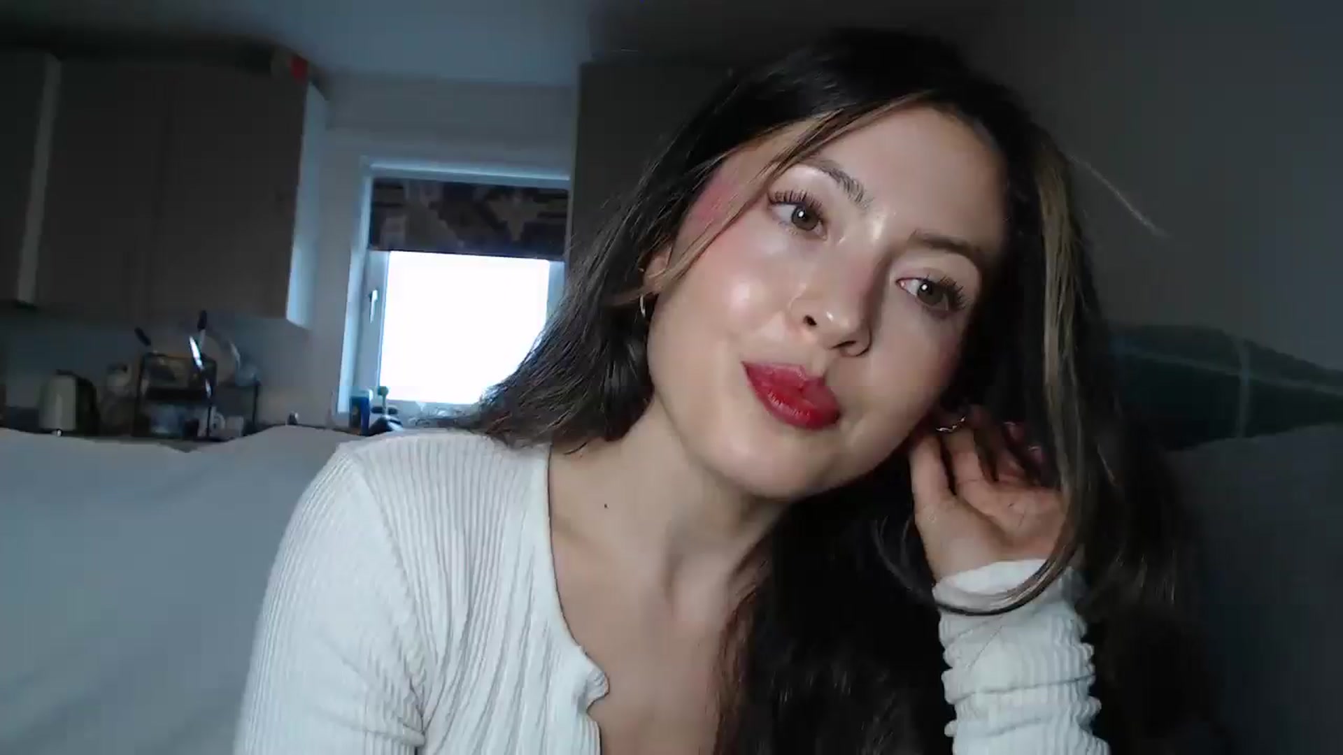 Gallery image thumbnail from FlorenceRose1's myfreecams stream on, 02/02/2026, 13:48 image 14 of 20