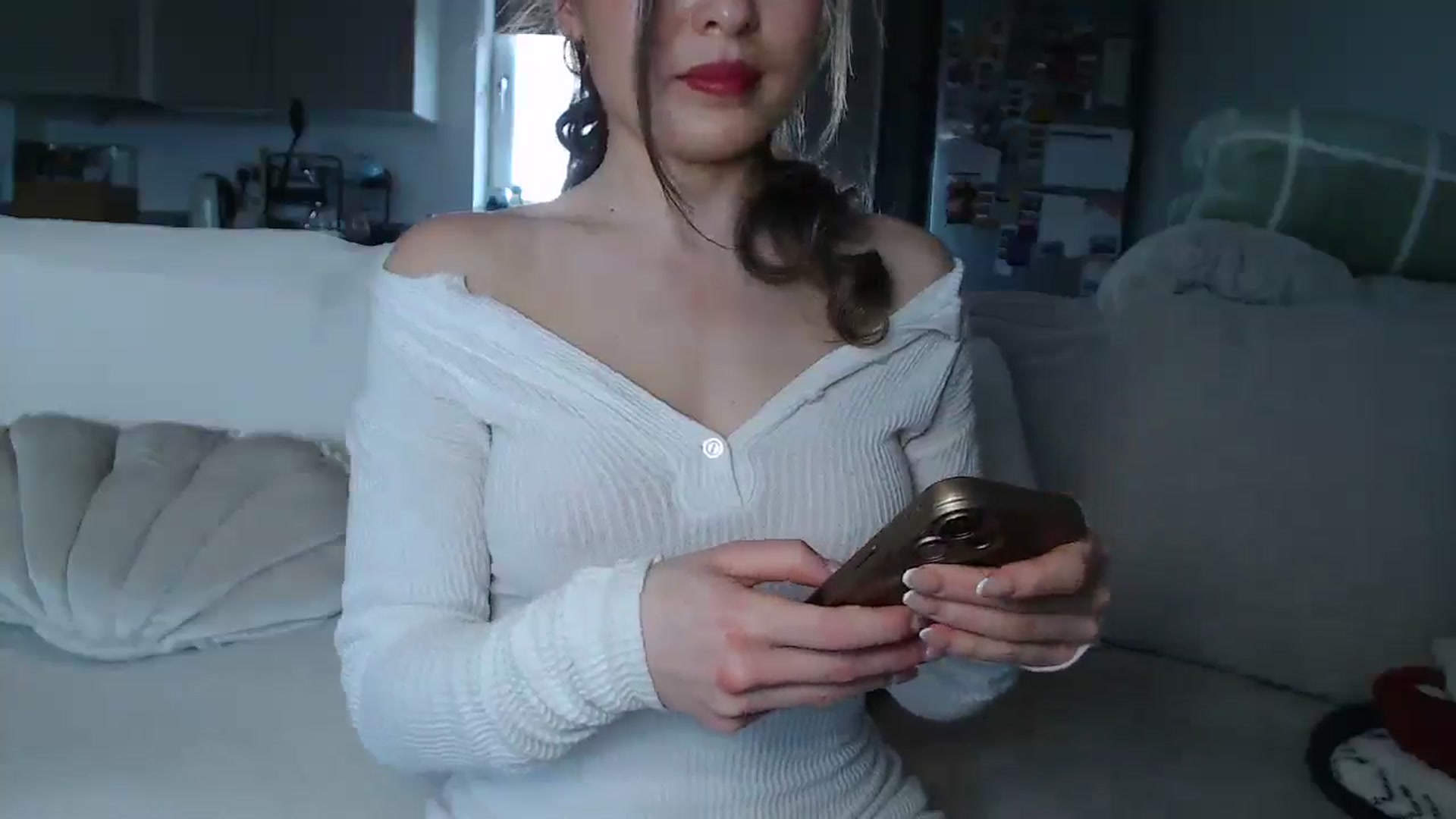 Gallery image thumbnail from FlorenceRose1's myfreecams stream on, 02/06/2026, 15:45 image 5 of 20