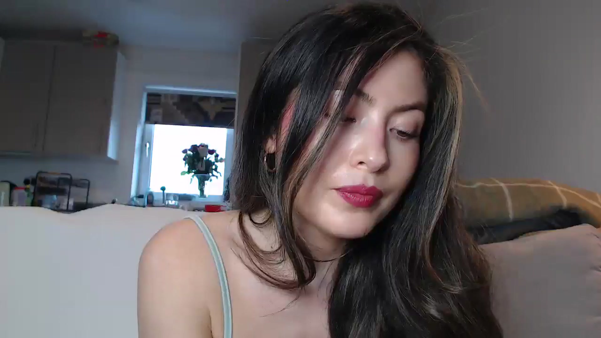 Gallery image thumbnail from FlorenceRose1's myfreecams stream on, 02/19/2026, 14:40 image 12 of 20