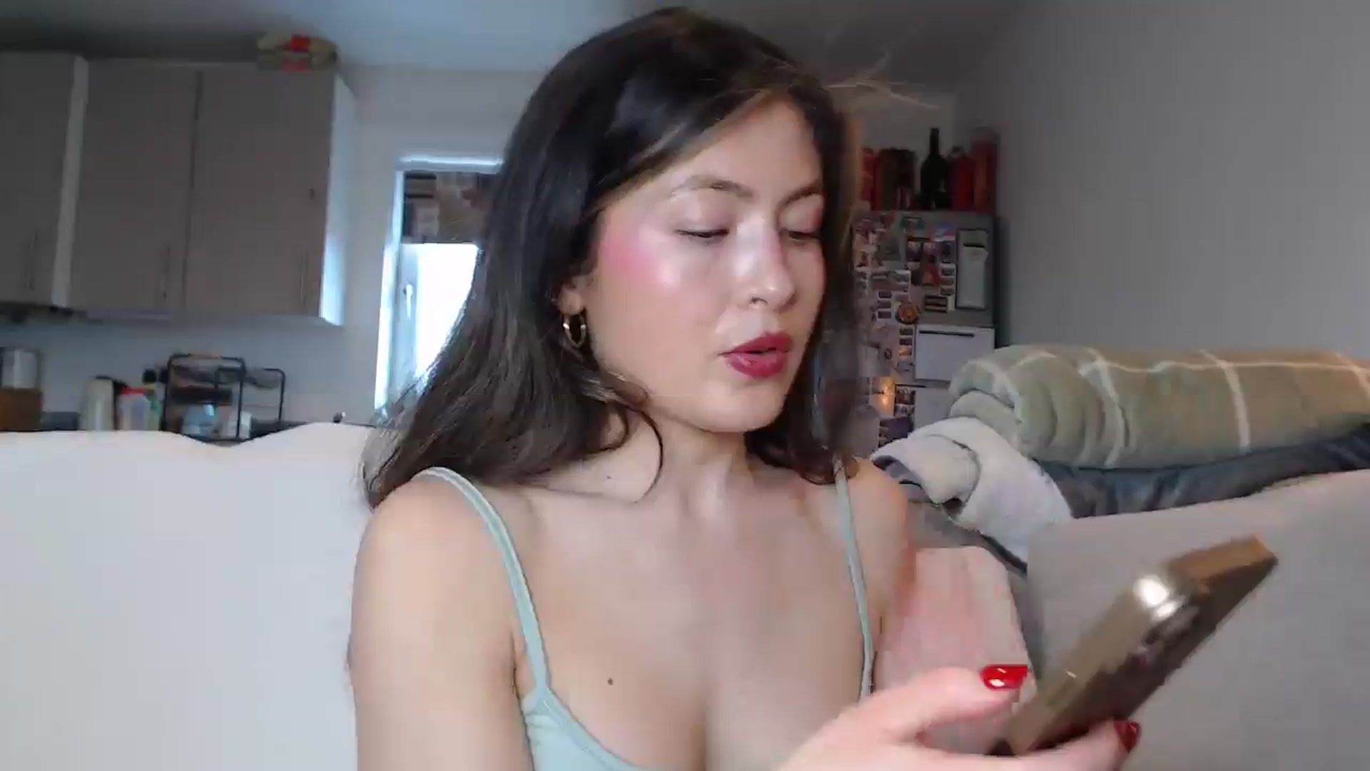 Gallery image thumbnail from FlorenceRose1's myfreecams stream on, 02/19/2026, 15:24 image 17 of 20
