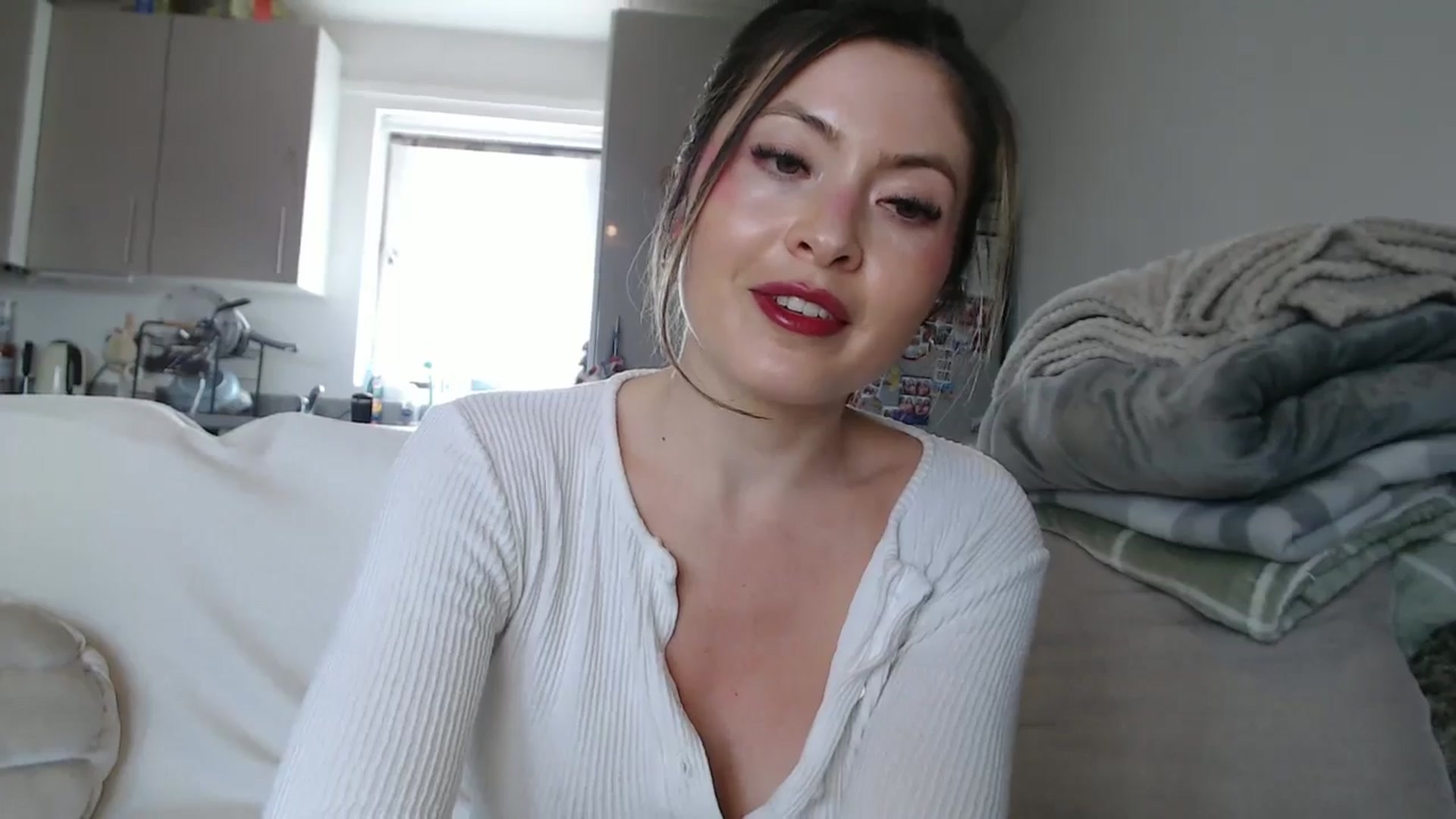 Gallery image thumbnail from FlorenceRose1's myfreecams stream on, 05/11/2026, 13:19 image 19 of 20