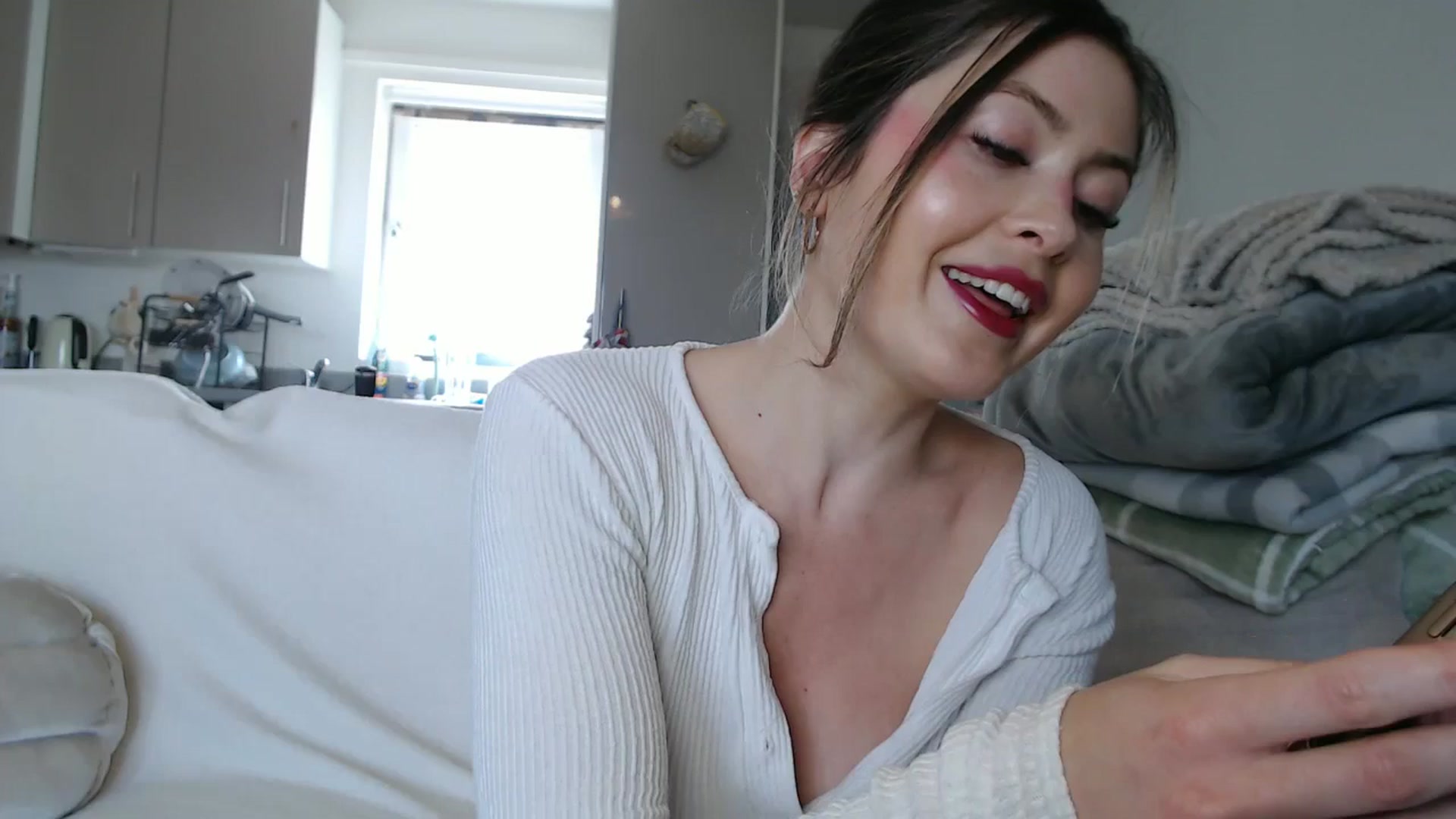 Gallery image thumbnail from FlorenceRose1's myfreecams stream on, 05/11/2026, 13:19 image 18 of 20