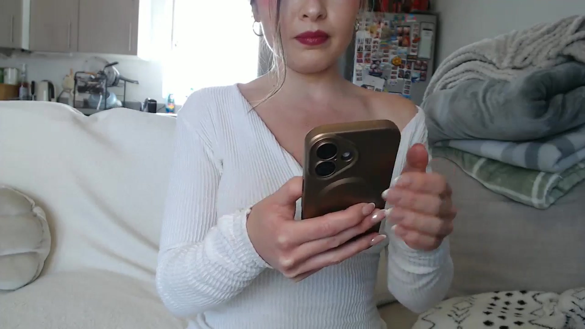 Gallery image thumbnail from FlorenceRose1's myfreecams stream on, 05/11/2026, 13:59 image 15 of 20