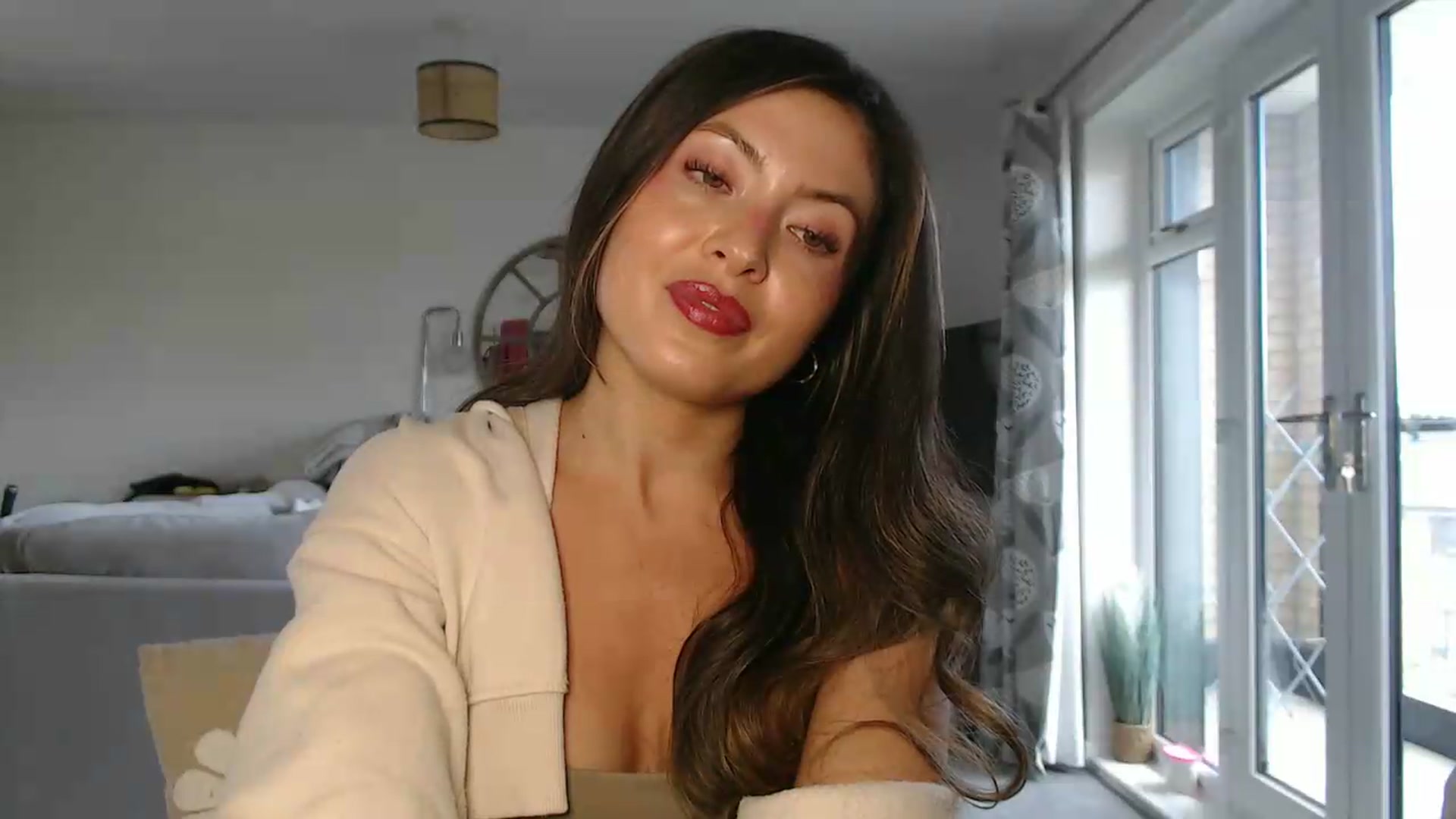Gallery image thumbnail from FlorenceRose1's myfreecams stream on, 05/15/2026, 16:36 image 9 of 20