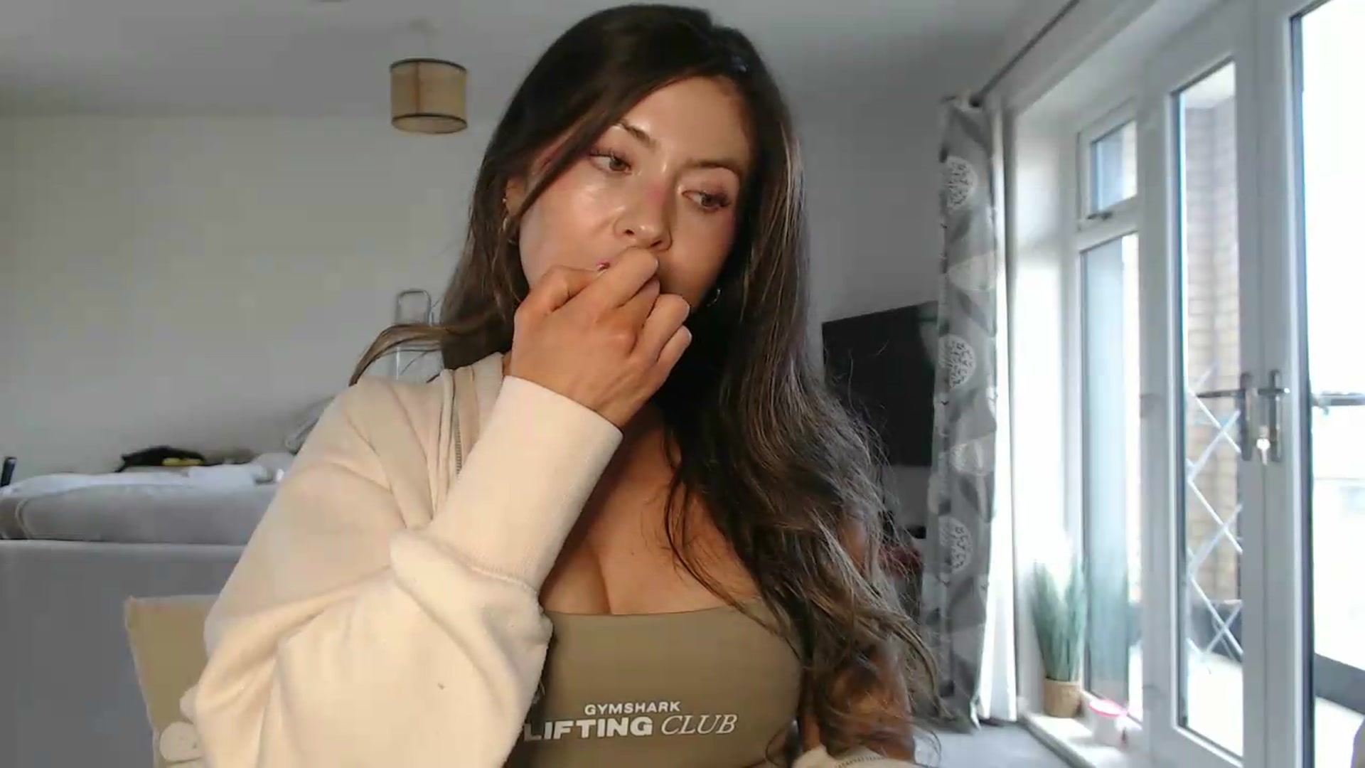 Gallery image thumbnail from FlorenceRose1's myfreecams stream on, 05/15/2026, 16:36 image 2 of 20