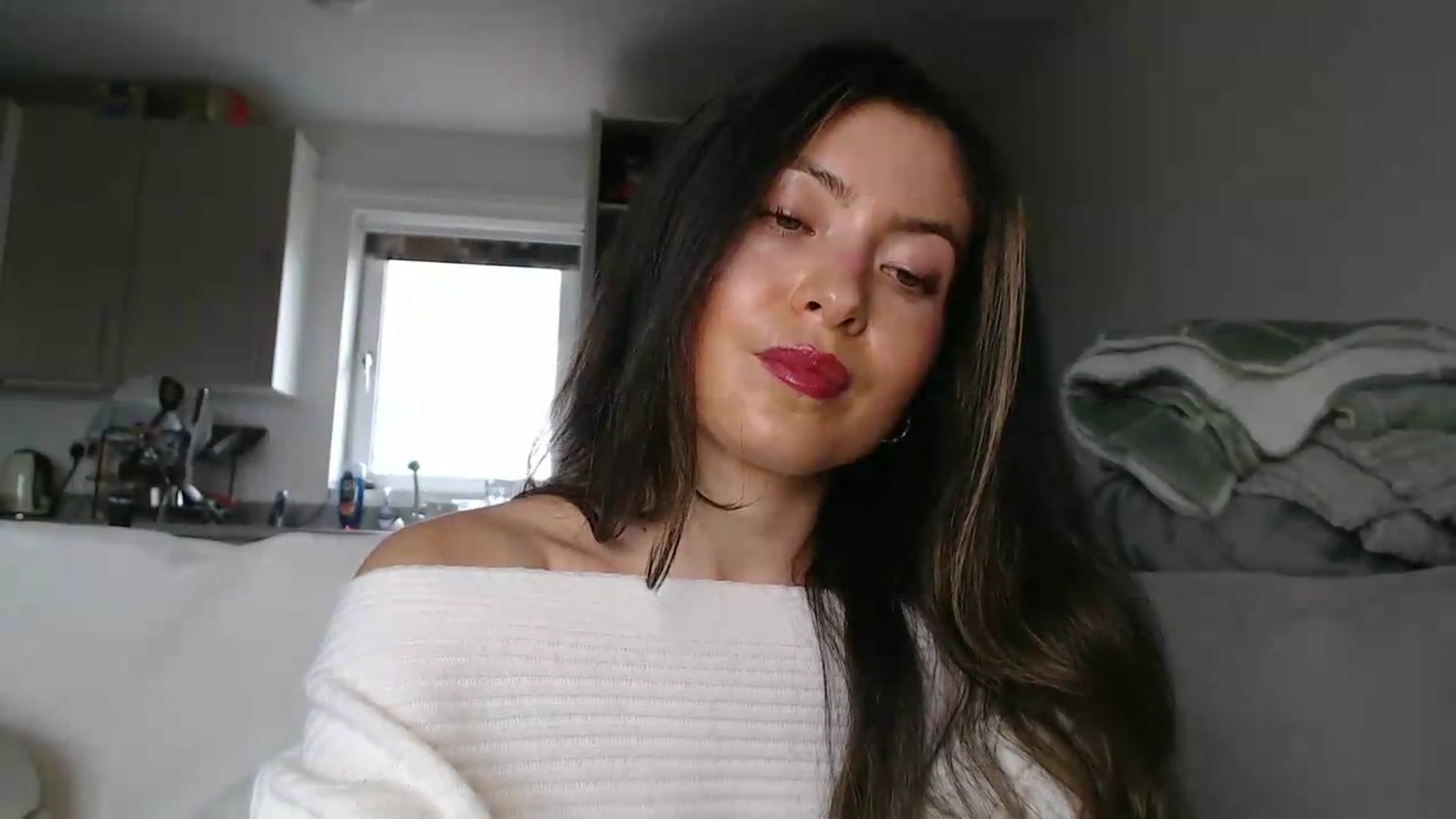 Gallery image thumbnail from FlorenceRose1's myfreecams stream on, 05/18/2026, 15:01 image 15 of 20