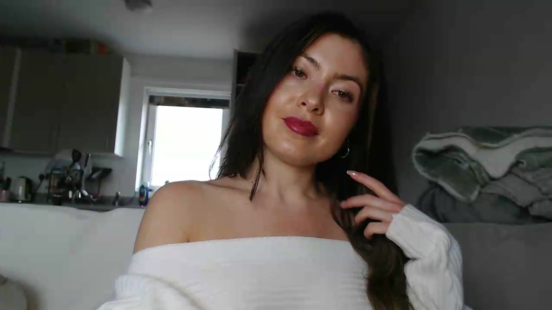 Gallery image thumbnail from FlorenceRose1's myfreecams stream on, 05/18/2026, 15:01 image 12 of 20
