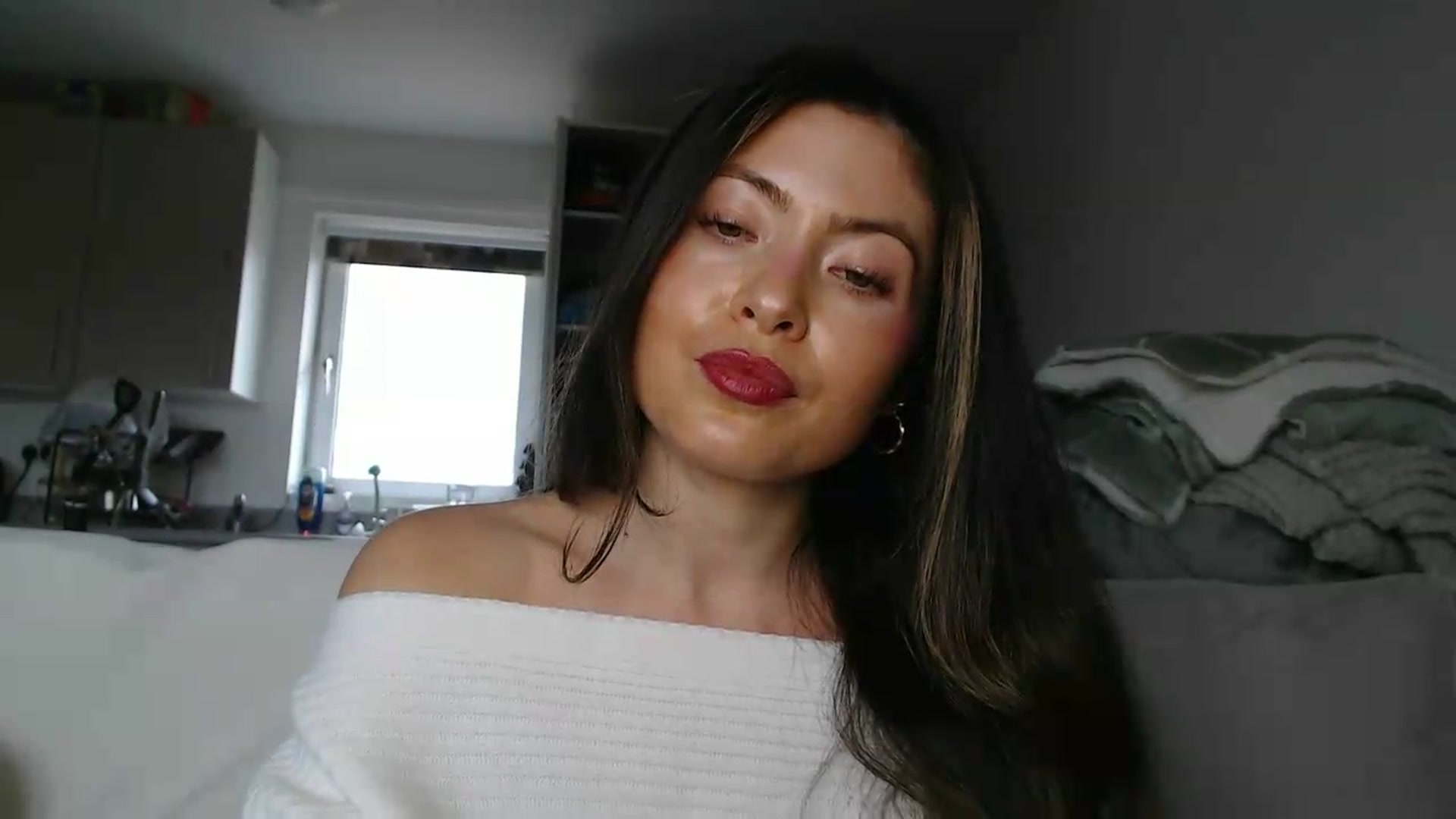 Gallery image thumbnail from FlorenceRose1's myfreecams stream on, 05/18/2026, 15:01 image 14 of 20