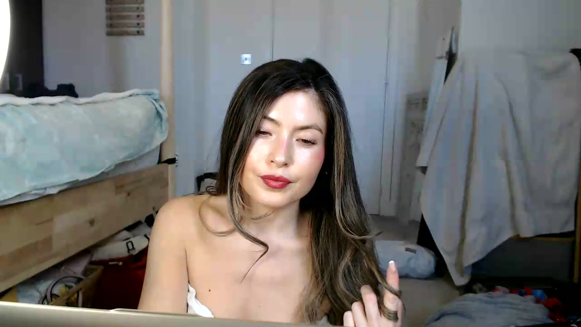 Gallery image thumbnail from FlorenceRose1's myfreecams stream on, 06/04/2026, 15:26 image 15 of 20