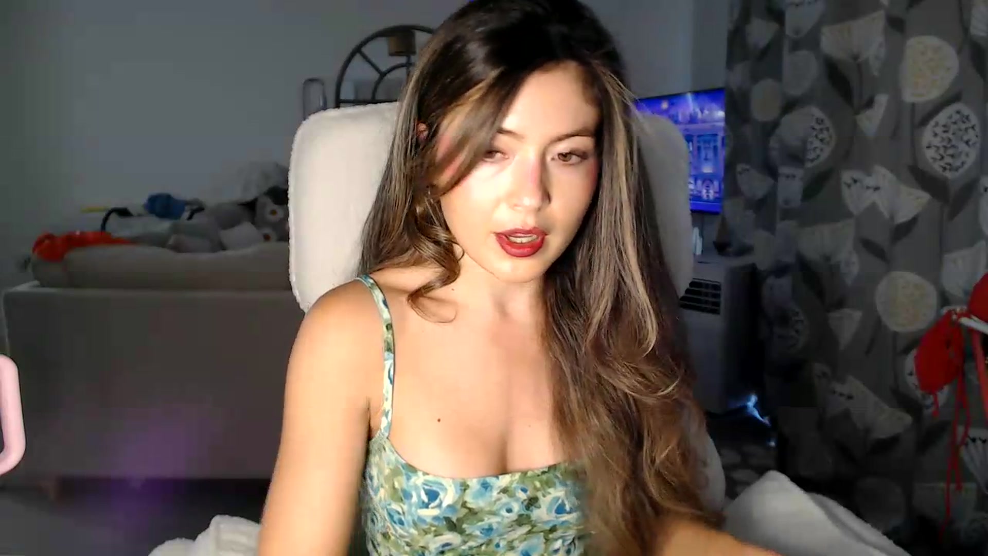 Gallery image thumbnail from FlorenceRose1's myfreecams stream on, 06/26/2026, 13:23 image 16 of 20