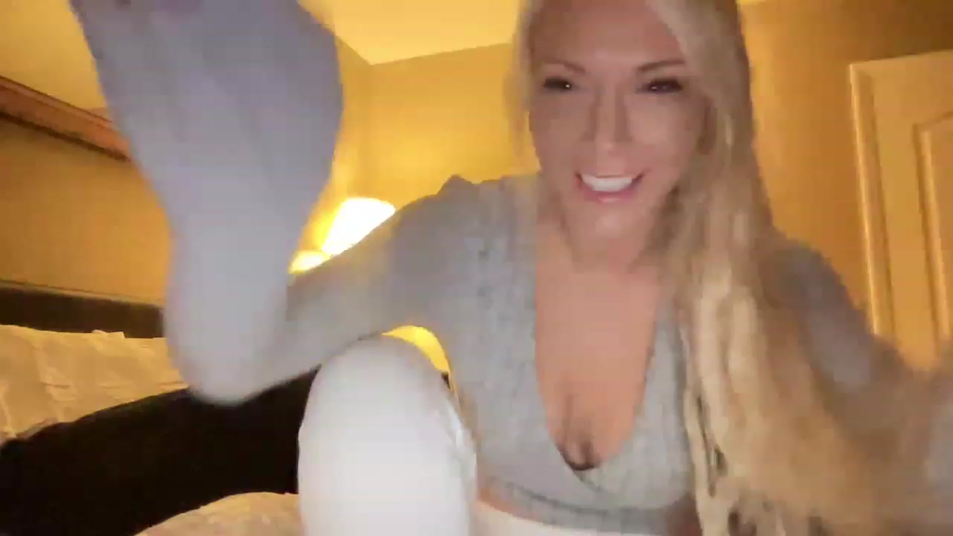 Gallery image thumbnail from Floridagirl28's myfreecams stream on, 02/02/2023, 13:43 image 17 of 20