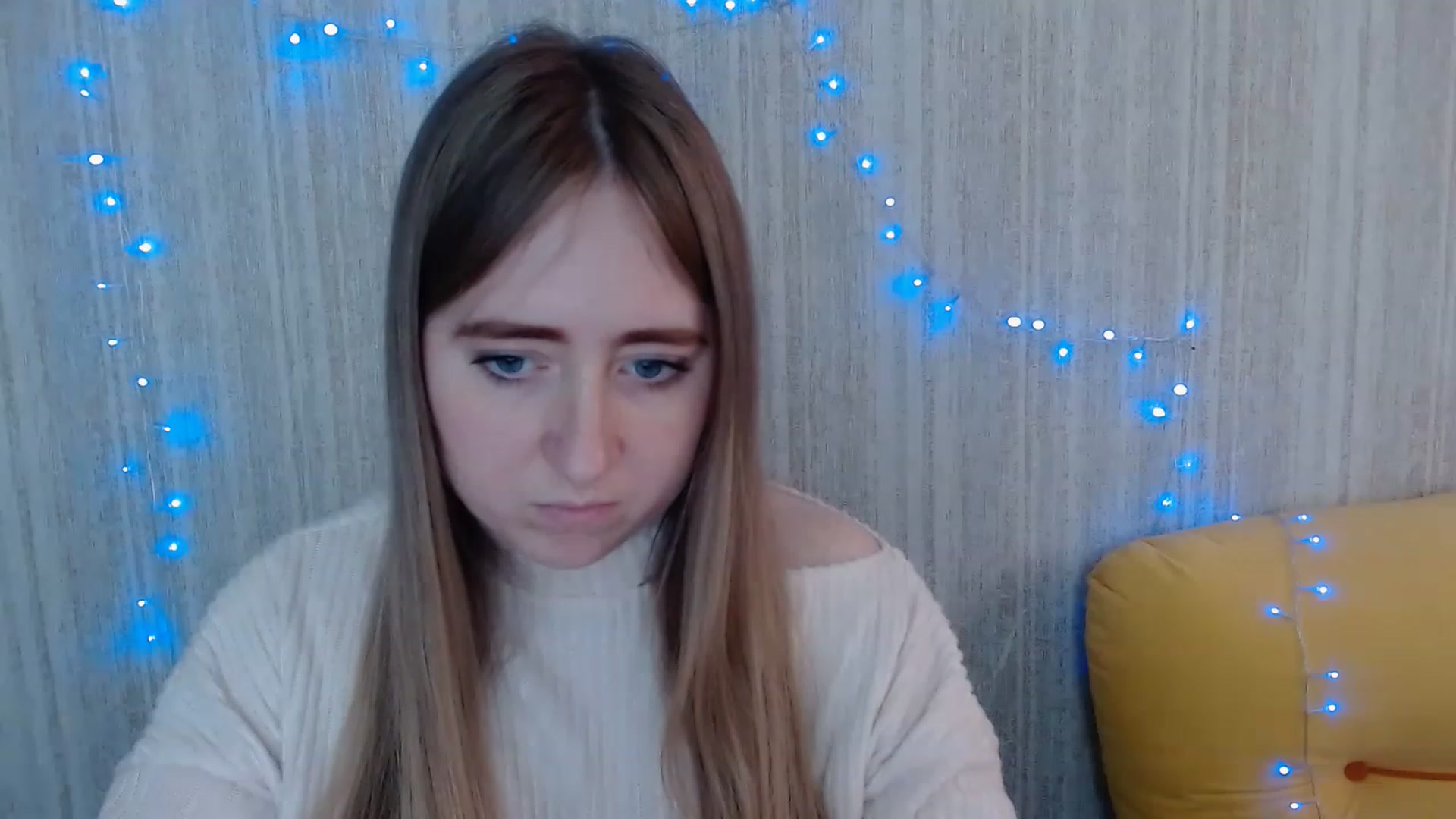 Gallery image thumbnail from Florra_xo's myfreecams stream on, 04/16/2023, 09:32 image 2 of 20