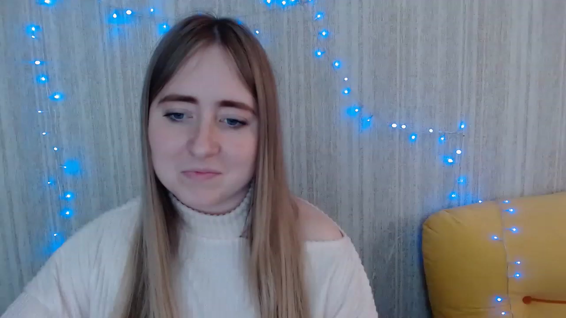 Gallery image thumbnail from Florra_xo's myfreecams stream on, 04/16/2023, 09:32 image 10 of 20