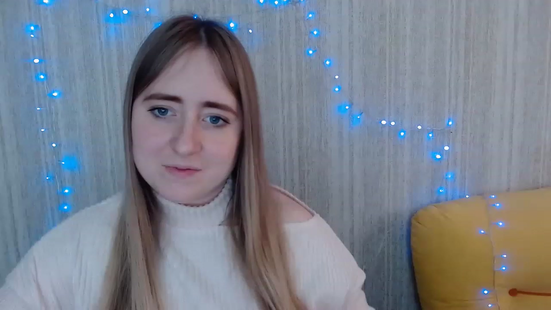 Gallery image thumbnail from Florra_xo's myfreecams stream on, 04/16/2023, 09:32 image 3 of 20