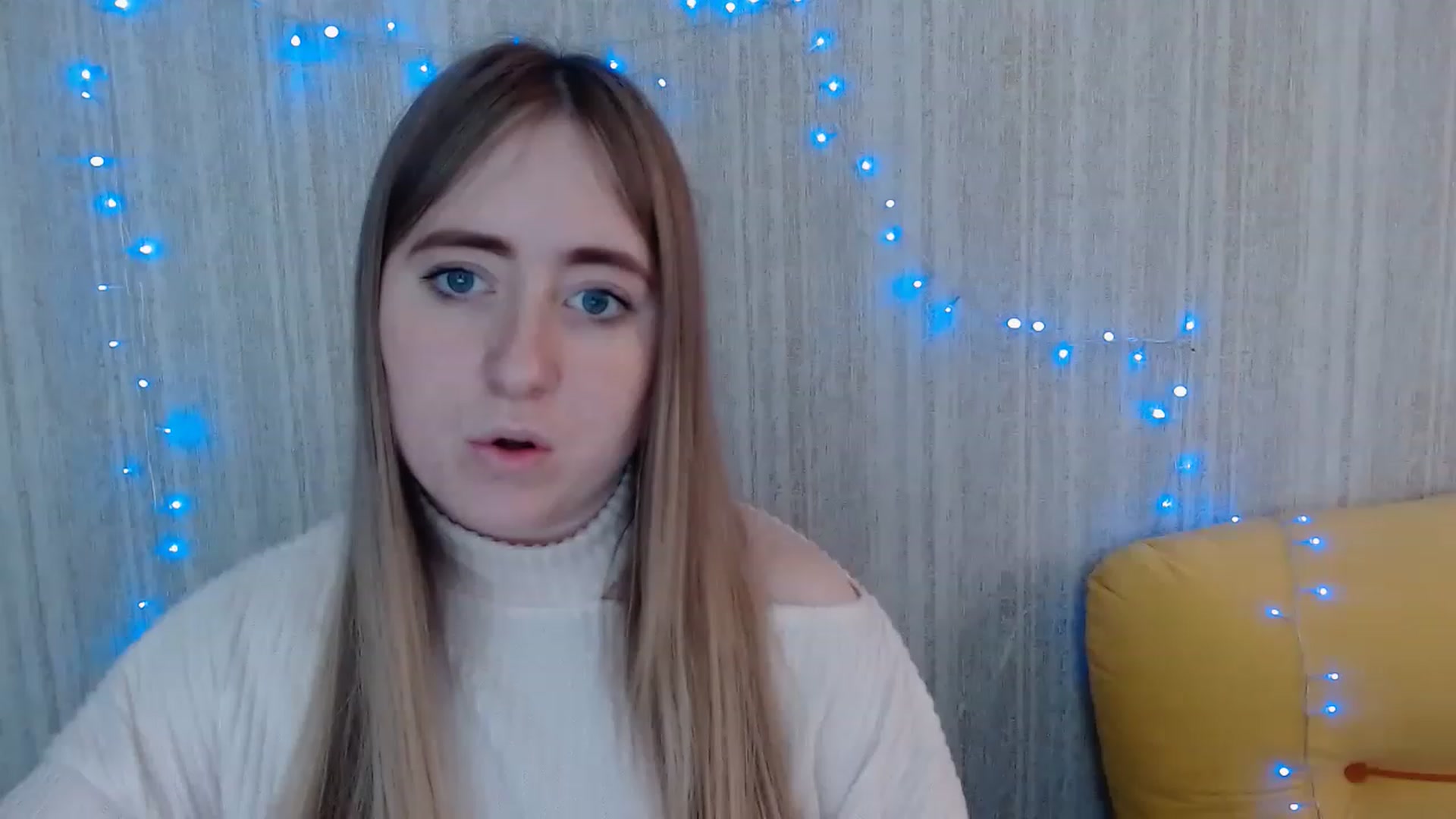 Gallery image thumbnail from Florra_xo's myfreecams stream on, 04/16/2023, 09:32 image 11 of 20