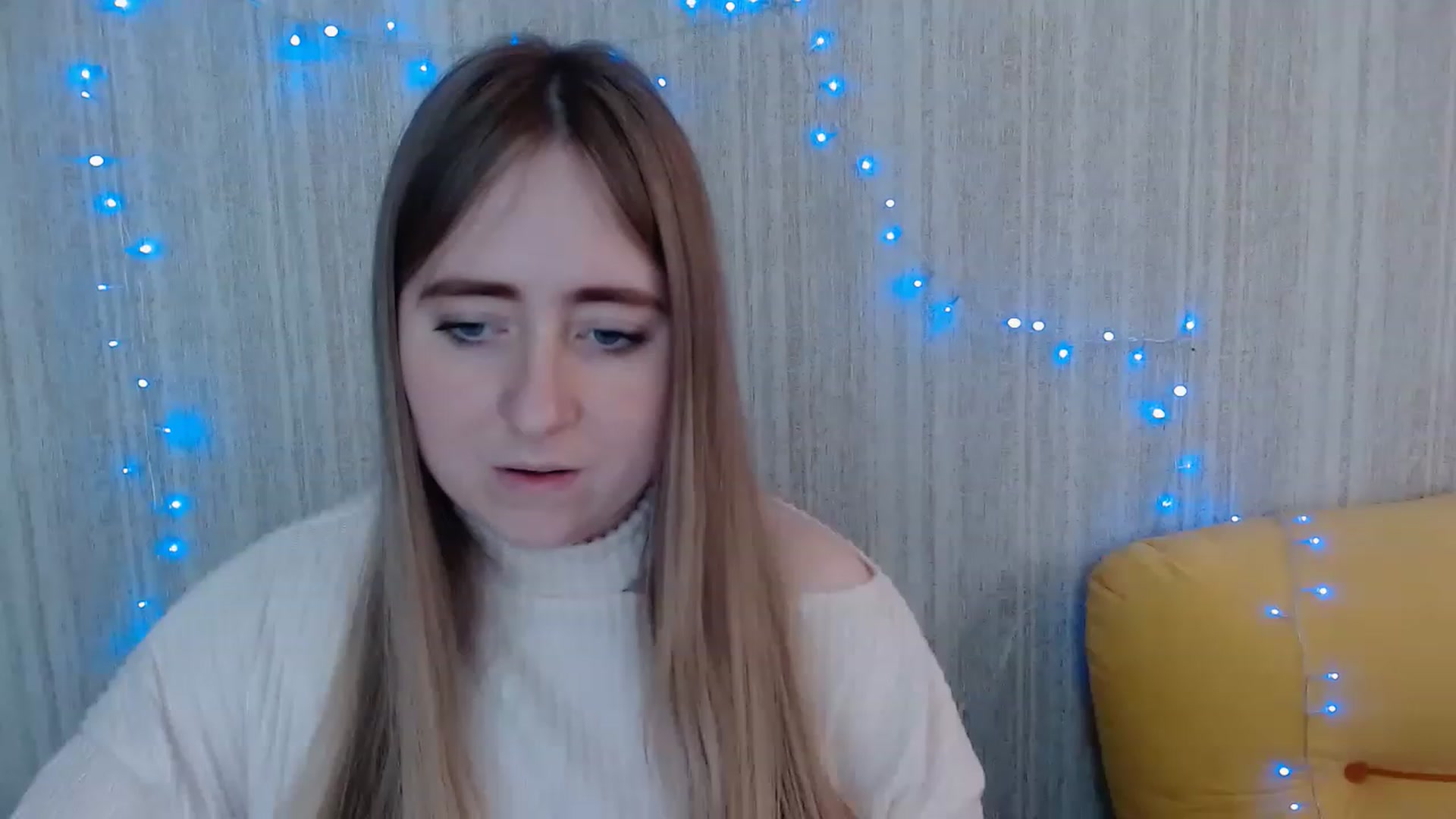 Gallery image thumbnail from Florra_xo's myfreecams stream on, 04/16/2023, 09:32 image 8 of 20