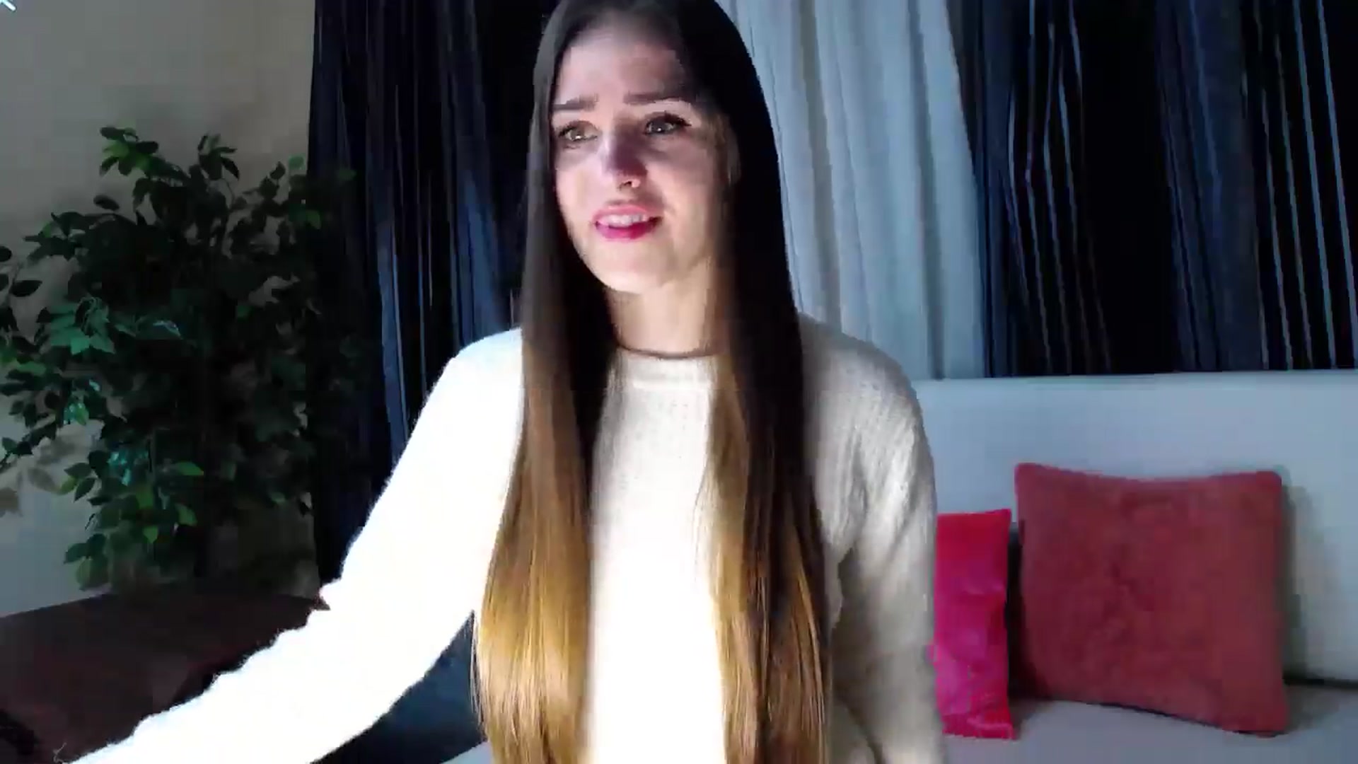 Gallery image thumbnail from Floured's myfreecams stream on, 02/15/2026, 09:08 image 2 of 20