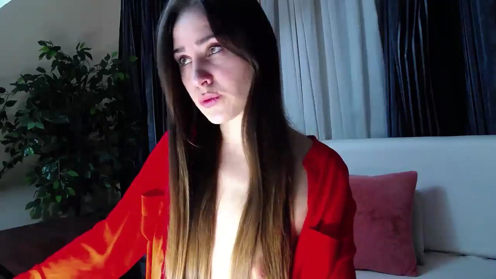 Gallery image thumbnail from Floured's myfreecams stream on, 02/16/2026, 09:27 image 11 of 20
