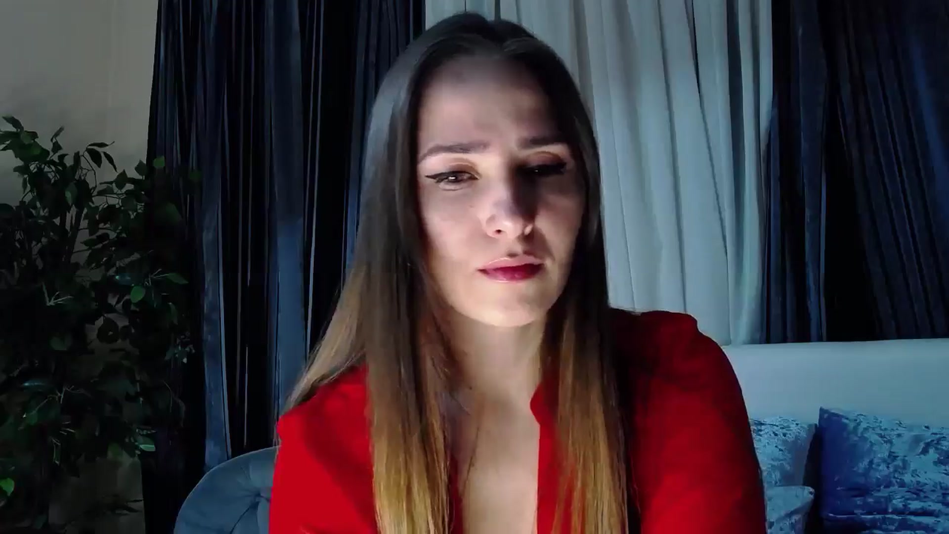 Gallery image thumbnail from Floured's myfreecams stream on, 02/20/2026, 09:18 image 17 of 20