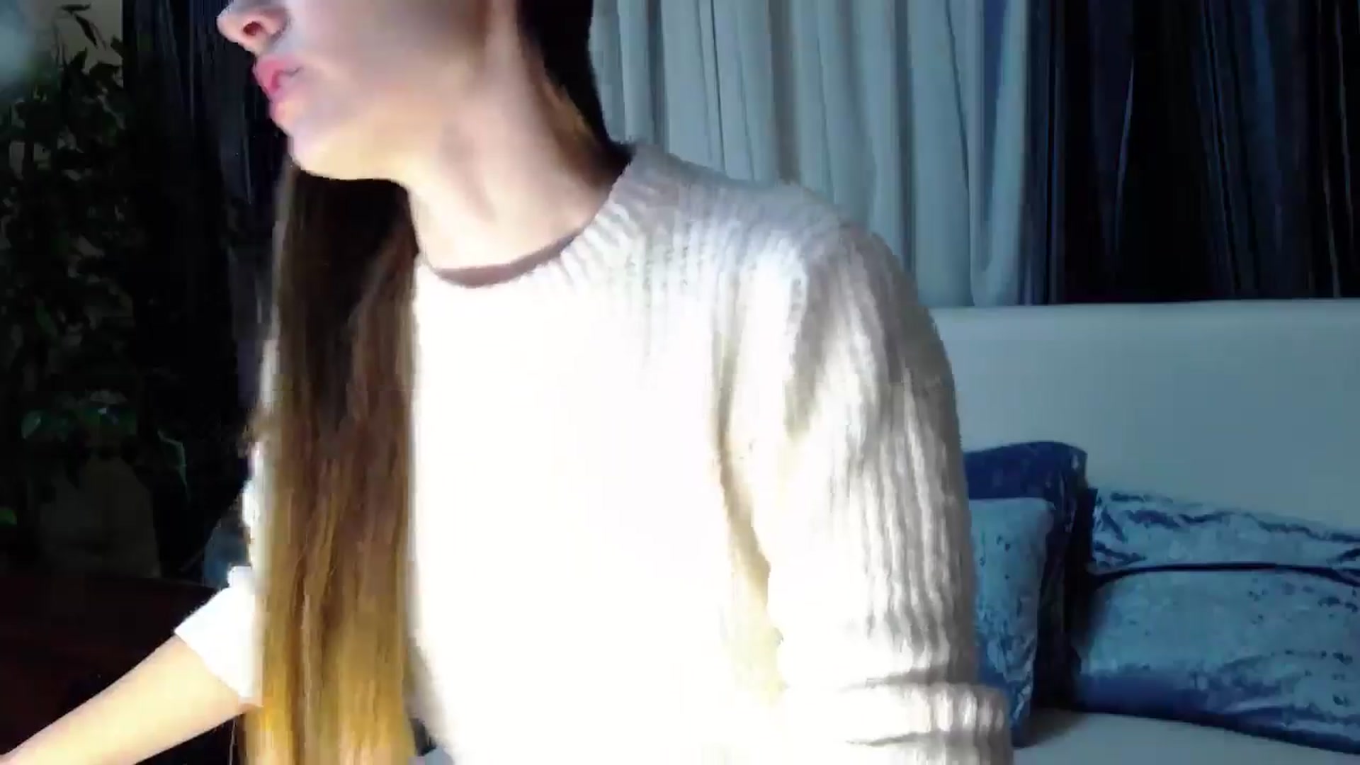 Gallery image thumbnail from Floured's myfreecams stream on, 02/21/2026, 08:27 image 13 of 20