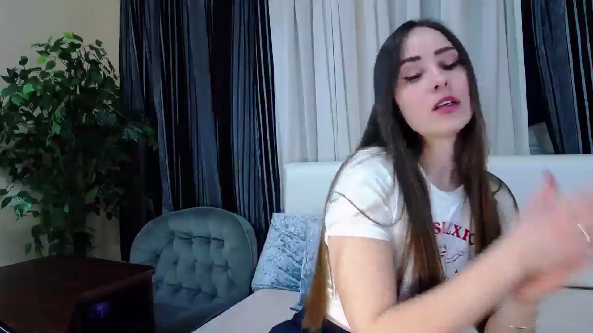 Gallery image thumbnail from Floured's myfreecams stream on, 03/15/2026, 08:56 image 20 of 20