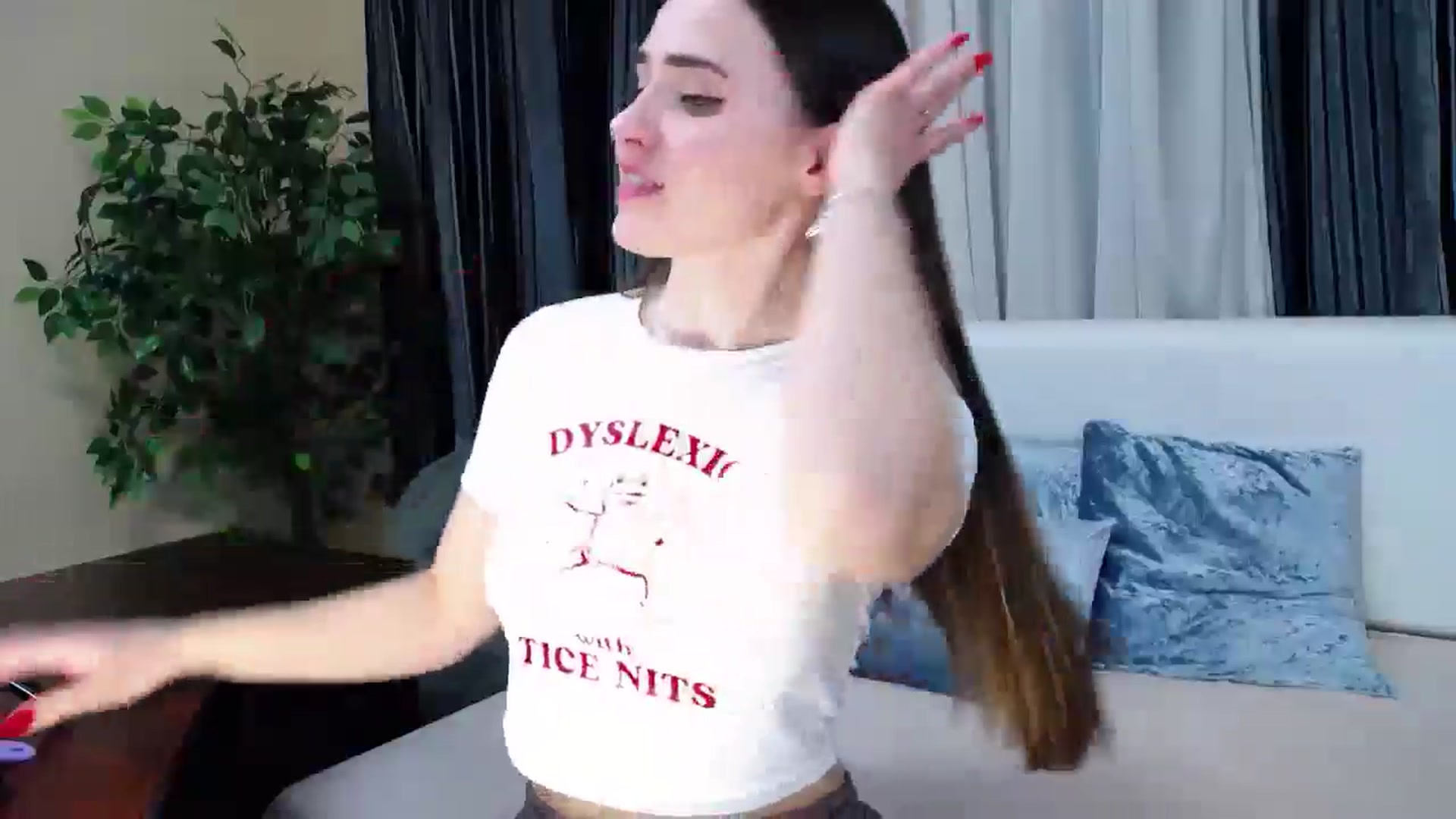 Gallery image thumbnail from Floured's myfreecams stream on, 03/23/2026, 09:28 image 12 of 20