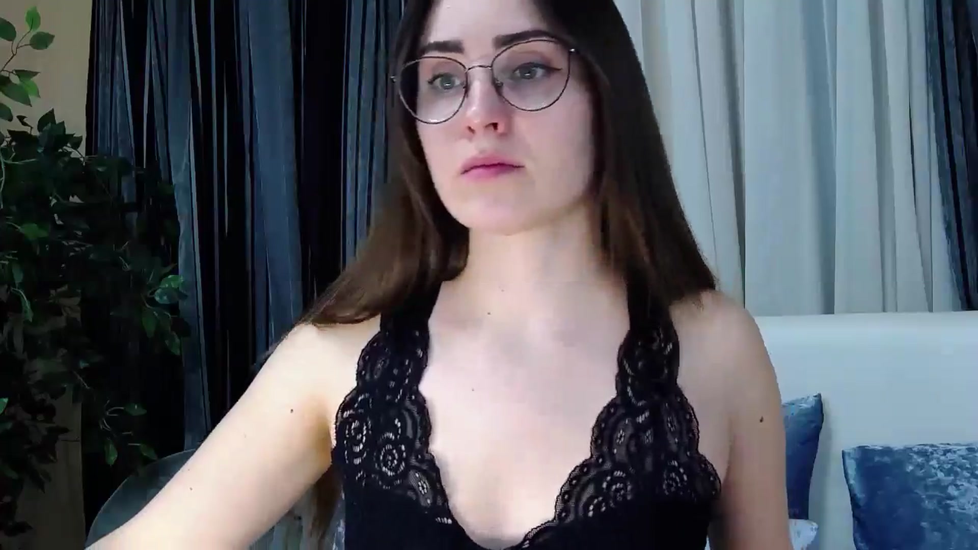 Gallery image thumbnail from Floured's myfreecams stream on, 03/28/2026, 10:50 image 2 of 20