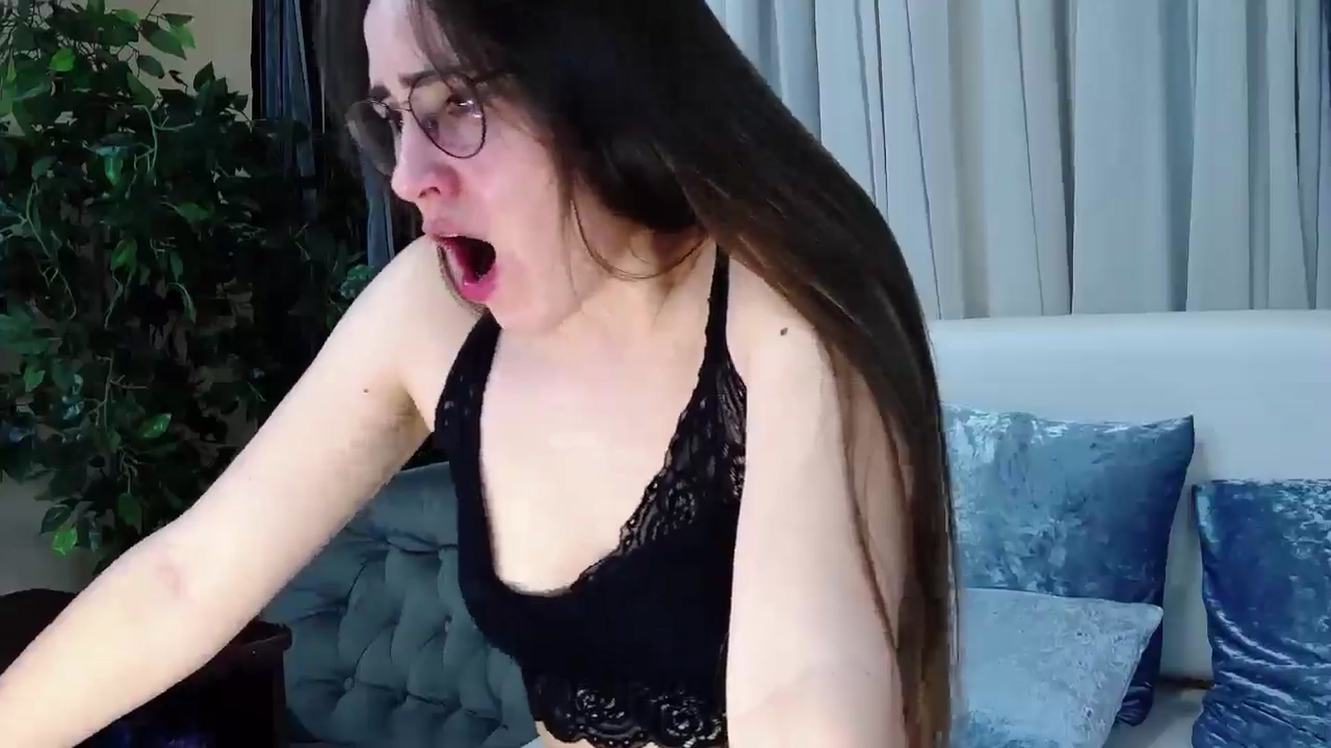 Gallery image thumbnail from Floured's myfreecams stream on, 03/28/2026, 12:47 image 10 of 20