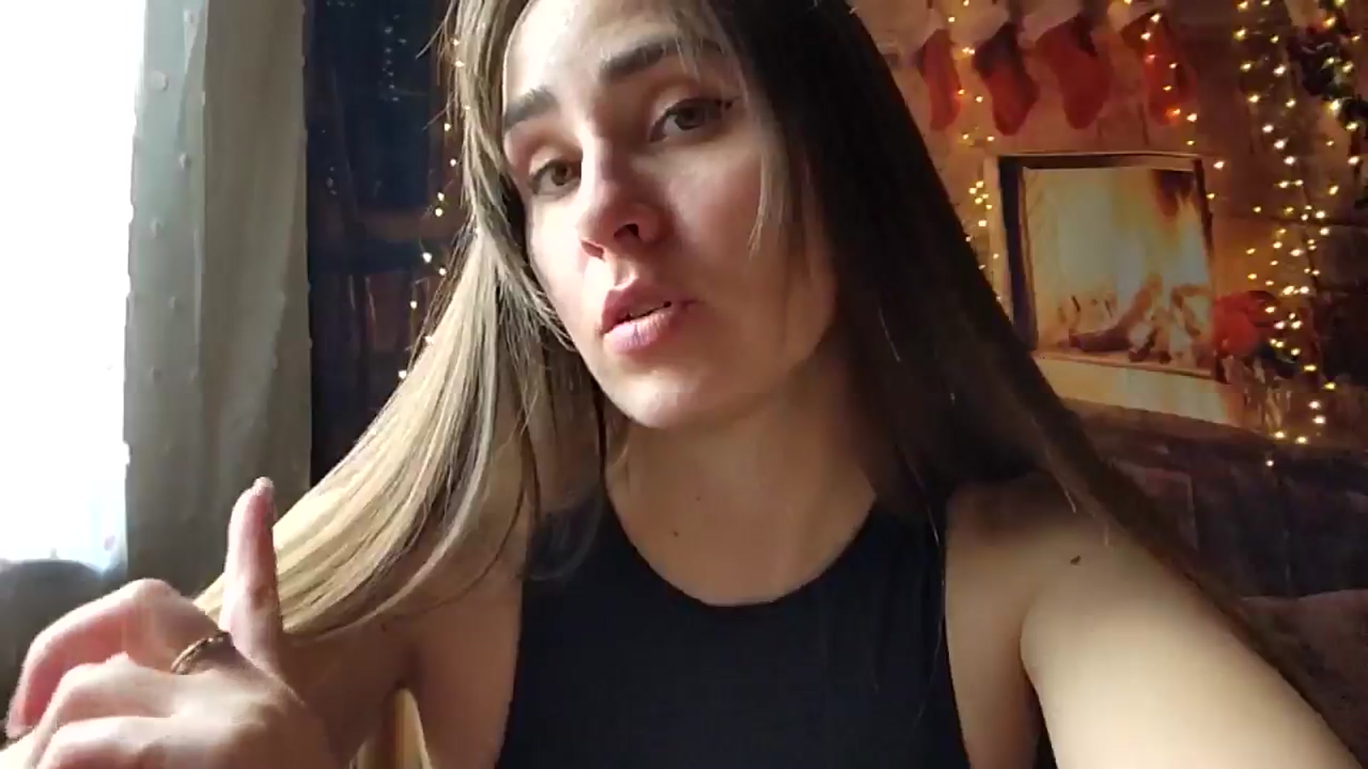 Gallery image thumbnail from Floured's myfreecams stream on, 04/09/2026, 10:00 image 12 of 20