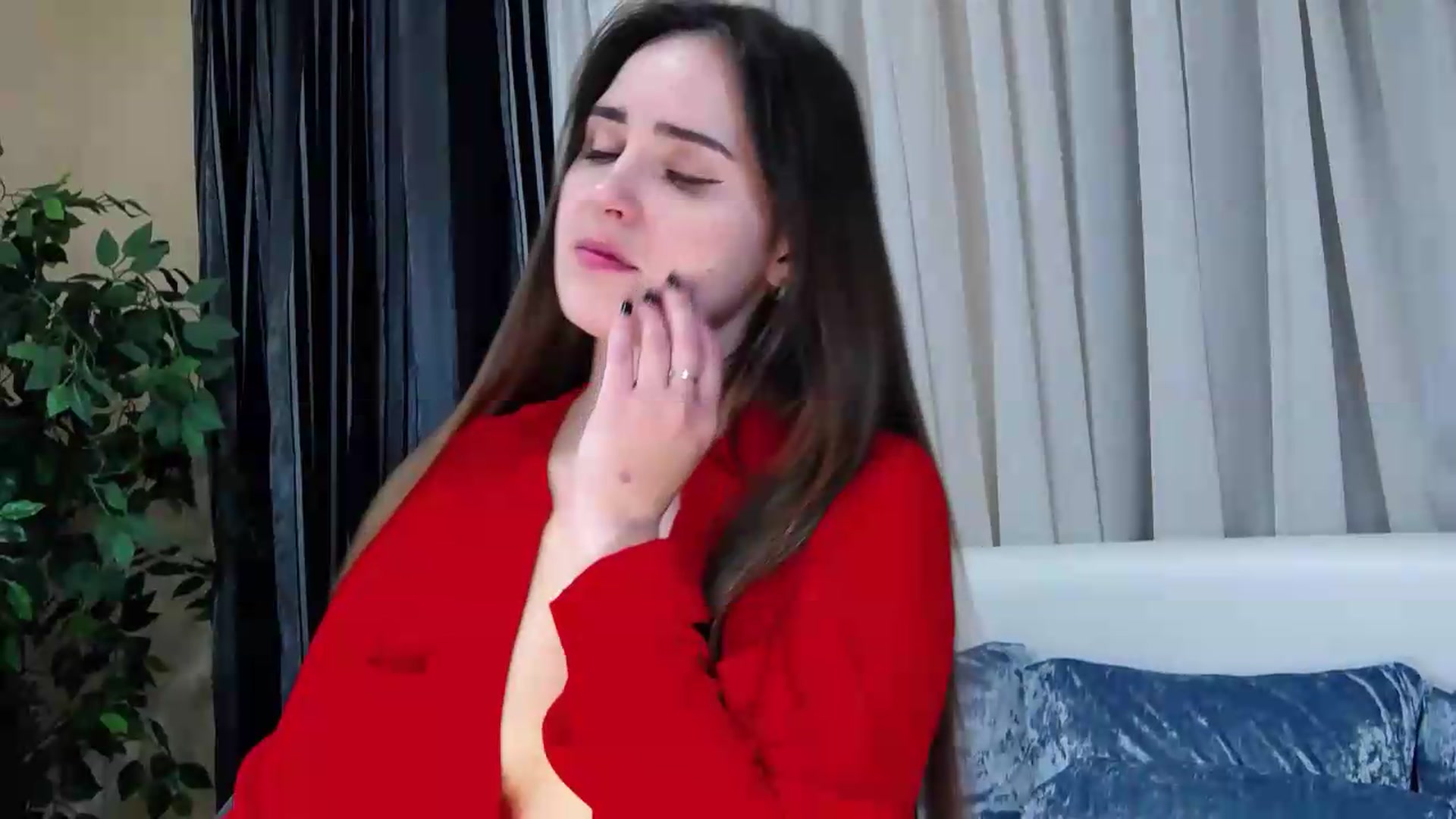 Gallery image thumbnail from Floured's myfreecams stream on, 05/04/2026, 11:40 image 2 of 20