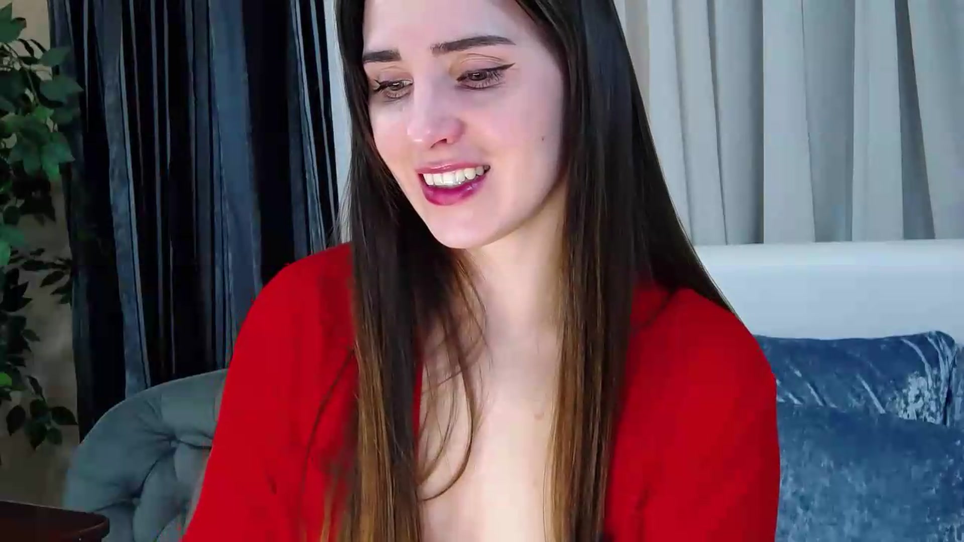 Gallery image thumbnail from Floured's myfreecams stream on, 05/04/2026, 11:40 image 13 of 20