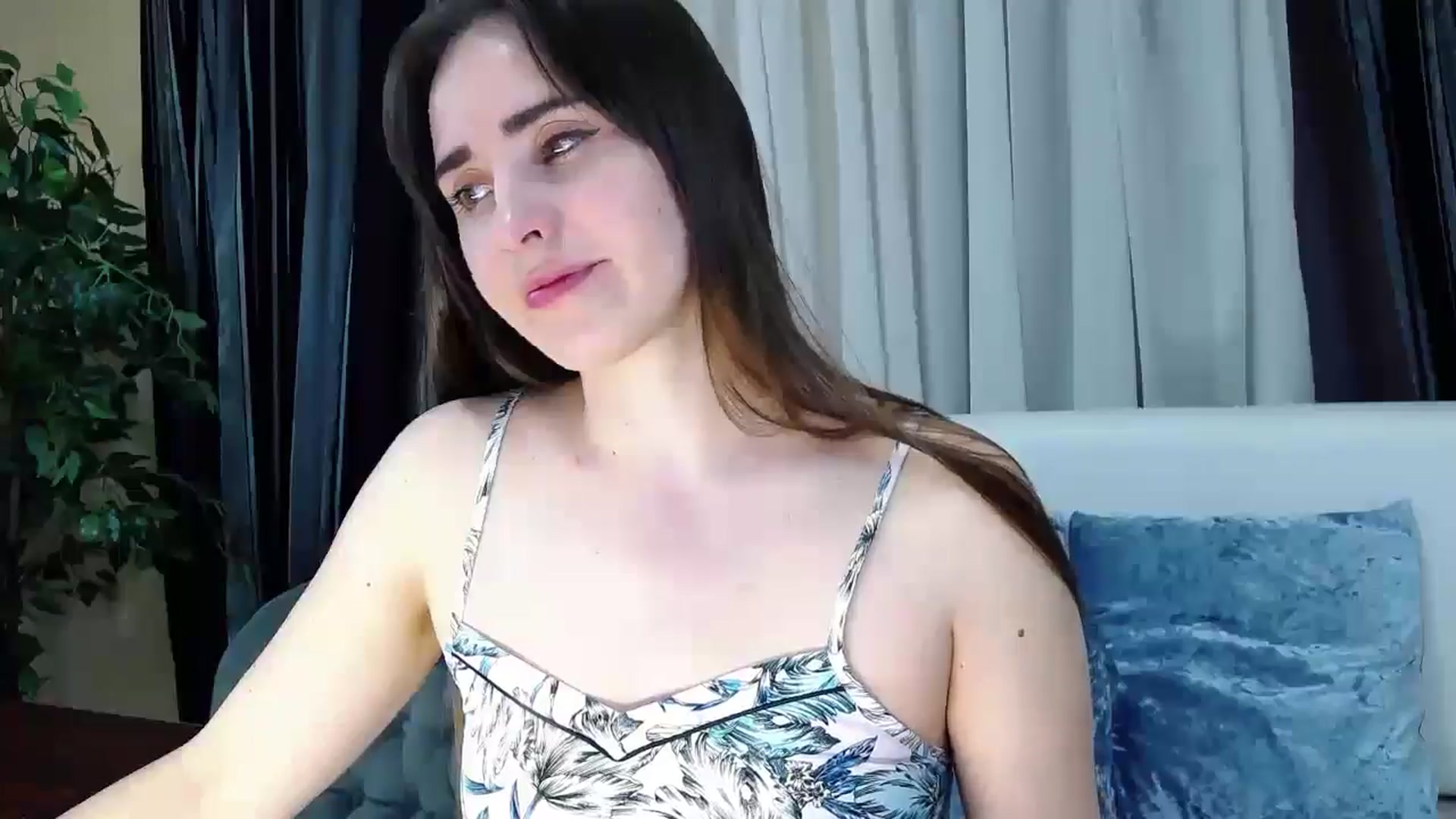 Gallery image thumbnail from Floured's myfreecams stream on, 05/11/2026, 08:50 image 5 of 20